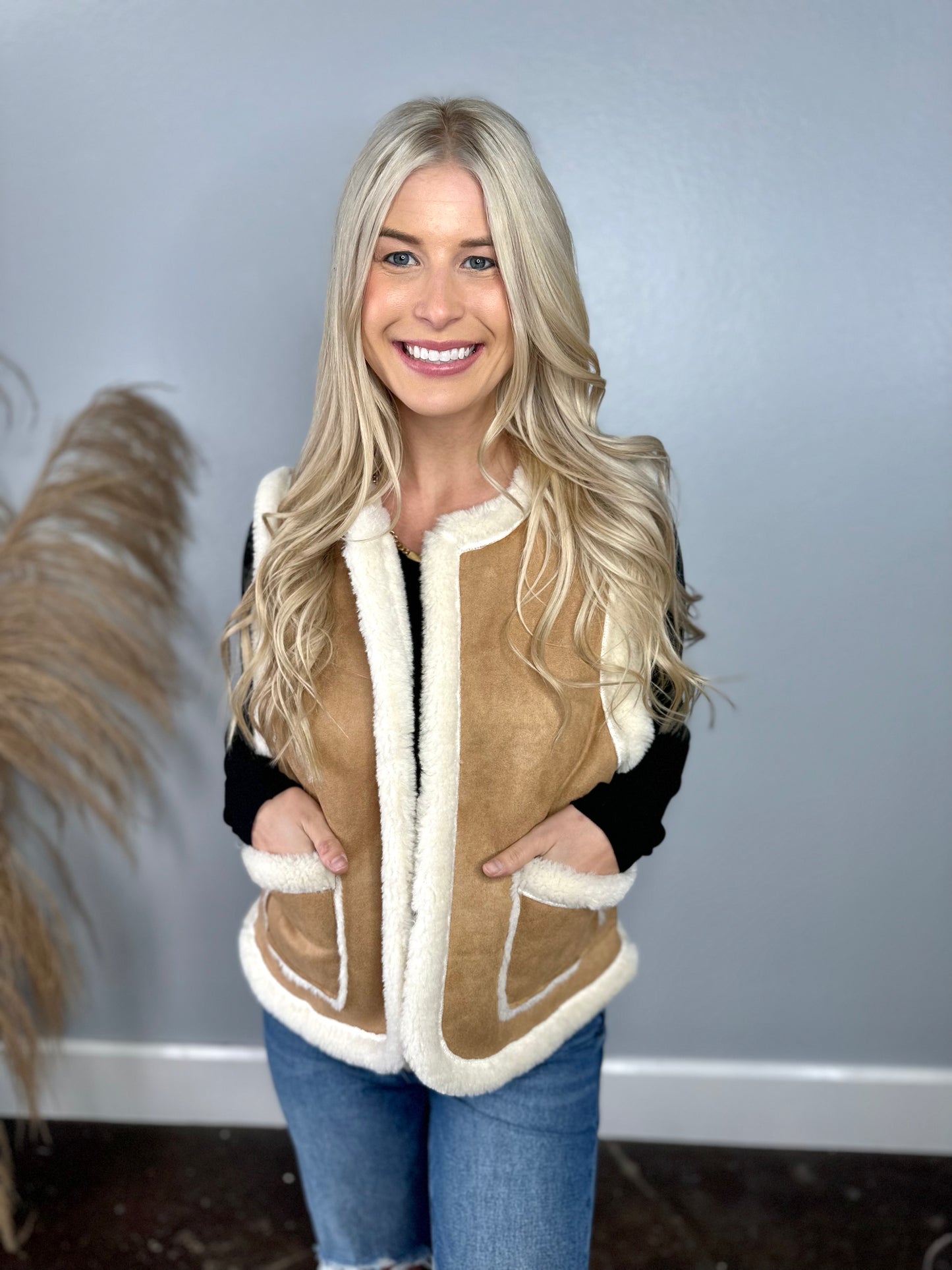 FAUX SUEDE ONE SIZE VEST