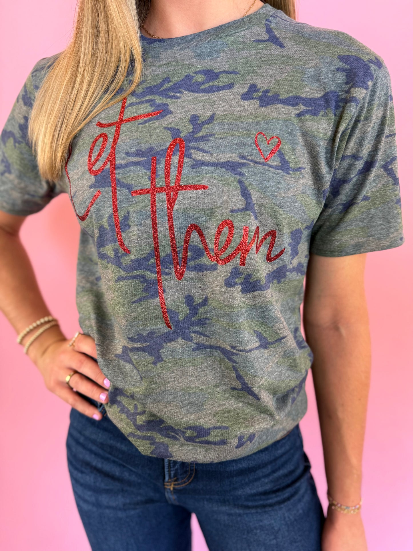 LET THEM RED ON CAMO TEE
