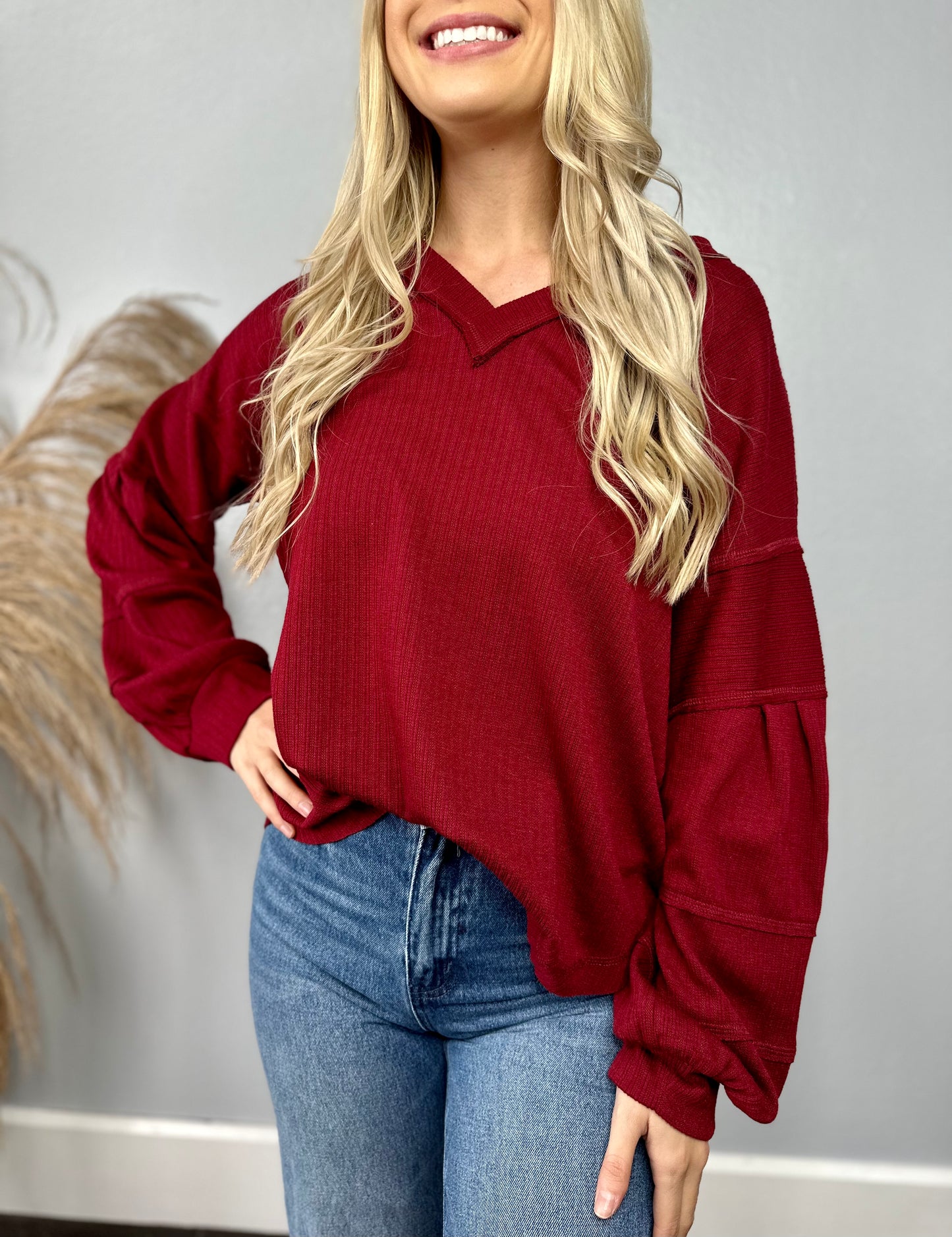 BURGUNDY L/S V NECK TOP