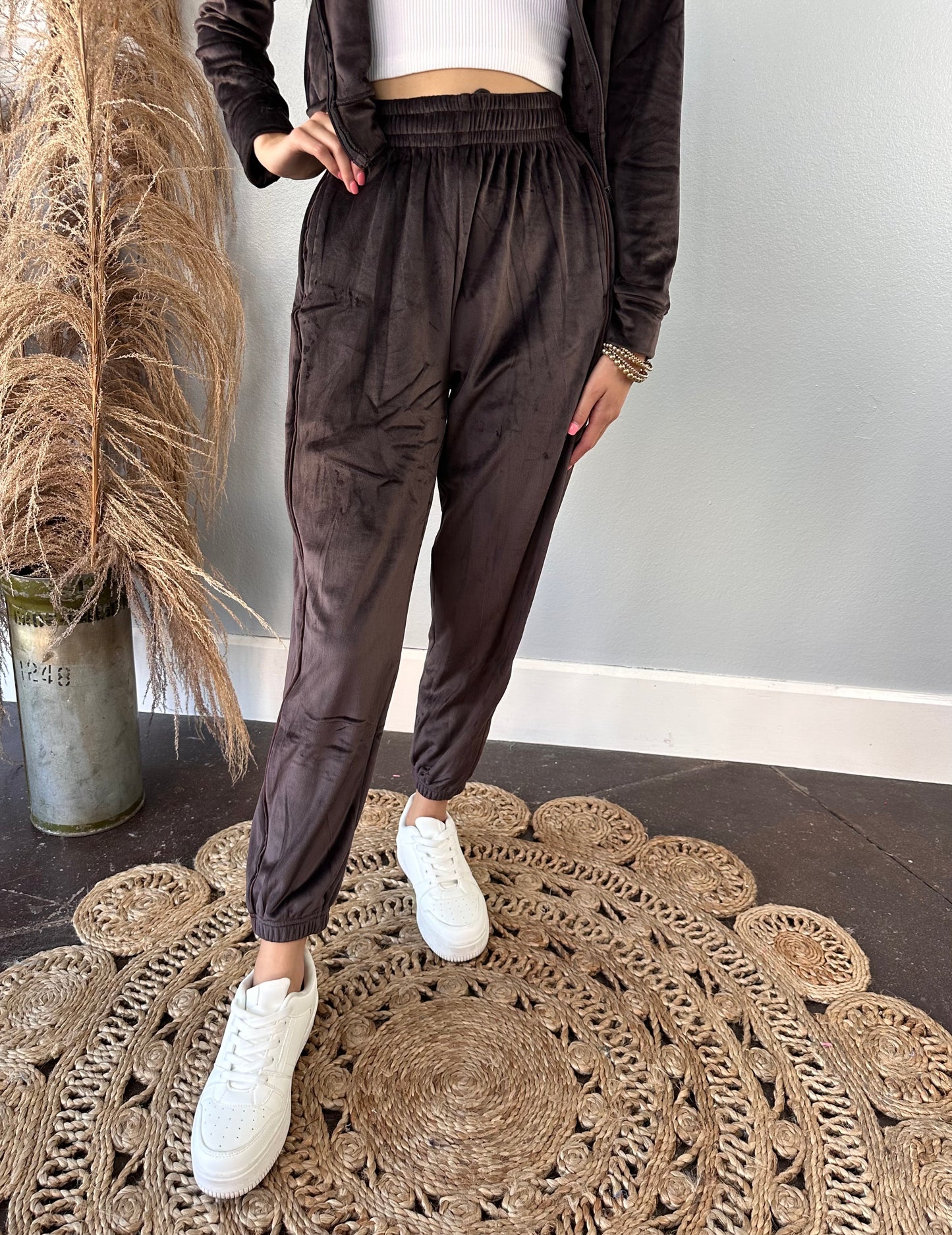ESPRESSO VELOUR HOODIE & JOGGER SET