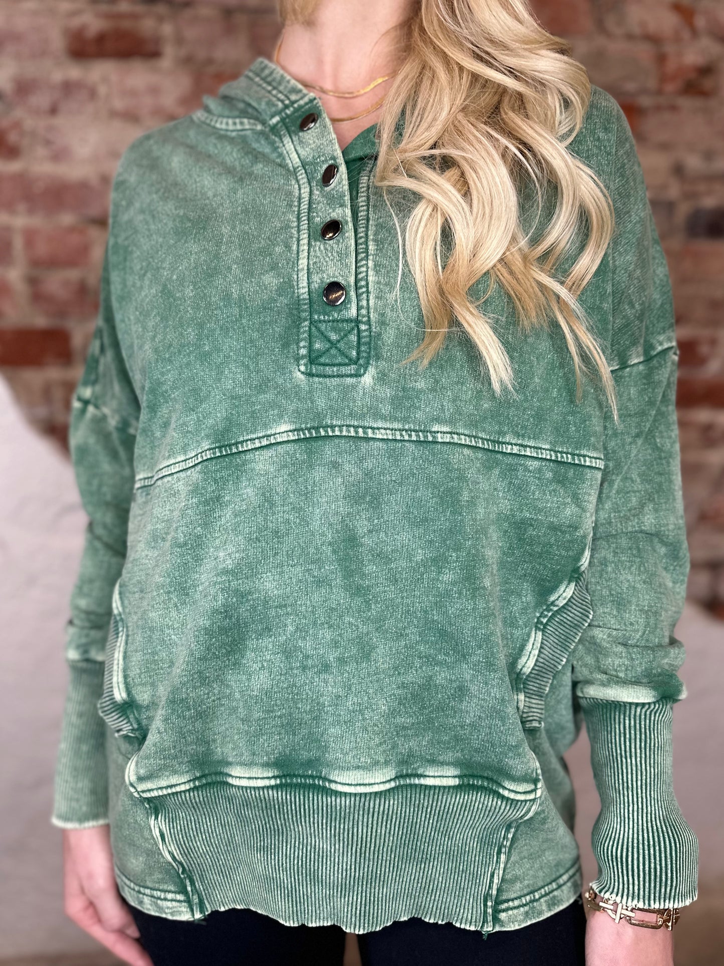 DARK GREEN ALEX ACID WASH HOODIE