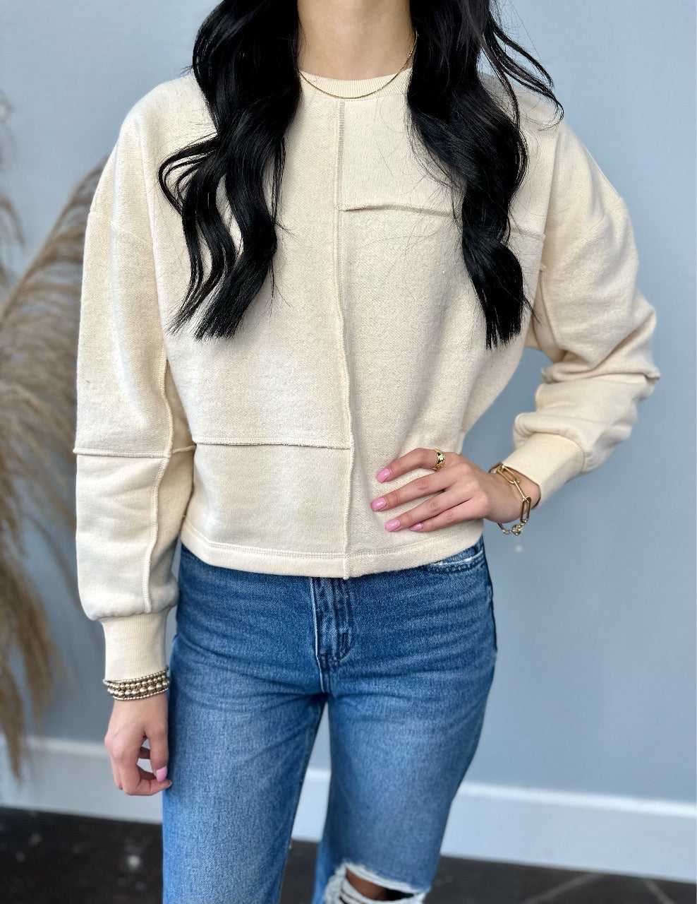 CREAM PATCH FLEECE TOP