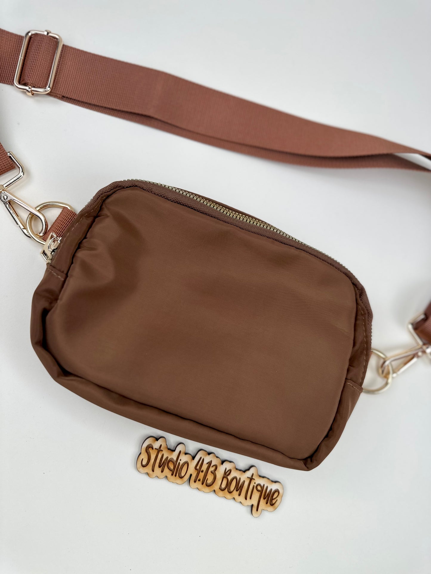 CAMEL BELT BAG W/ CLIP