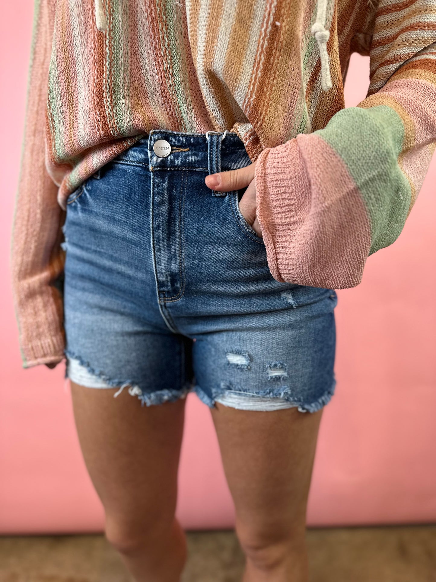 THE ABSOLUTE BEST DARK WASH SHORTS