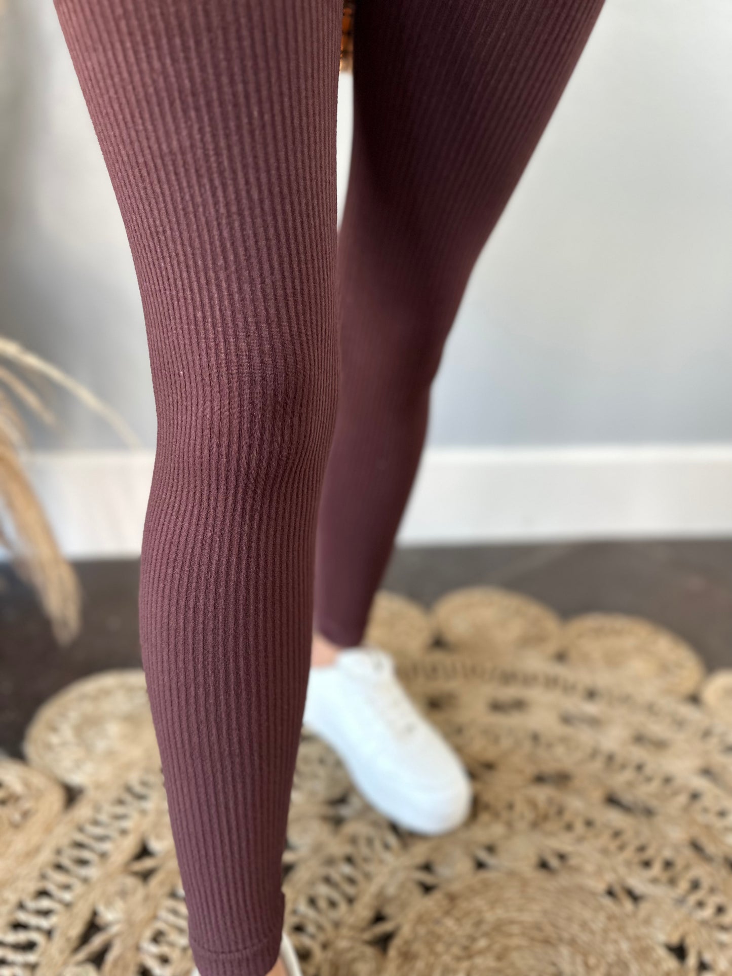 CHOCOLATE RIBBED LEGGINGS
