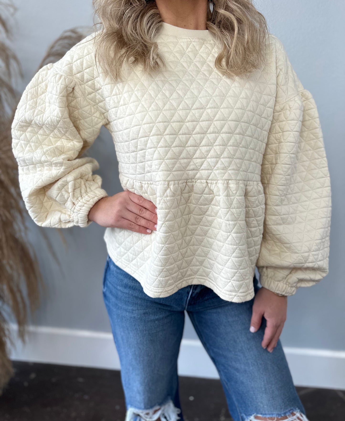 CREAM QUILTED TOP