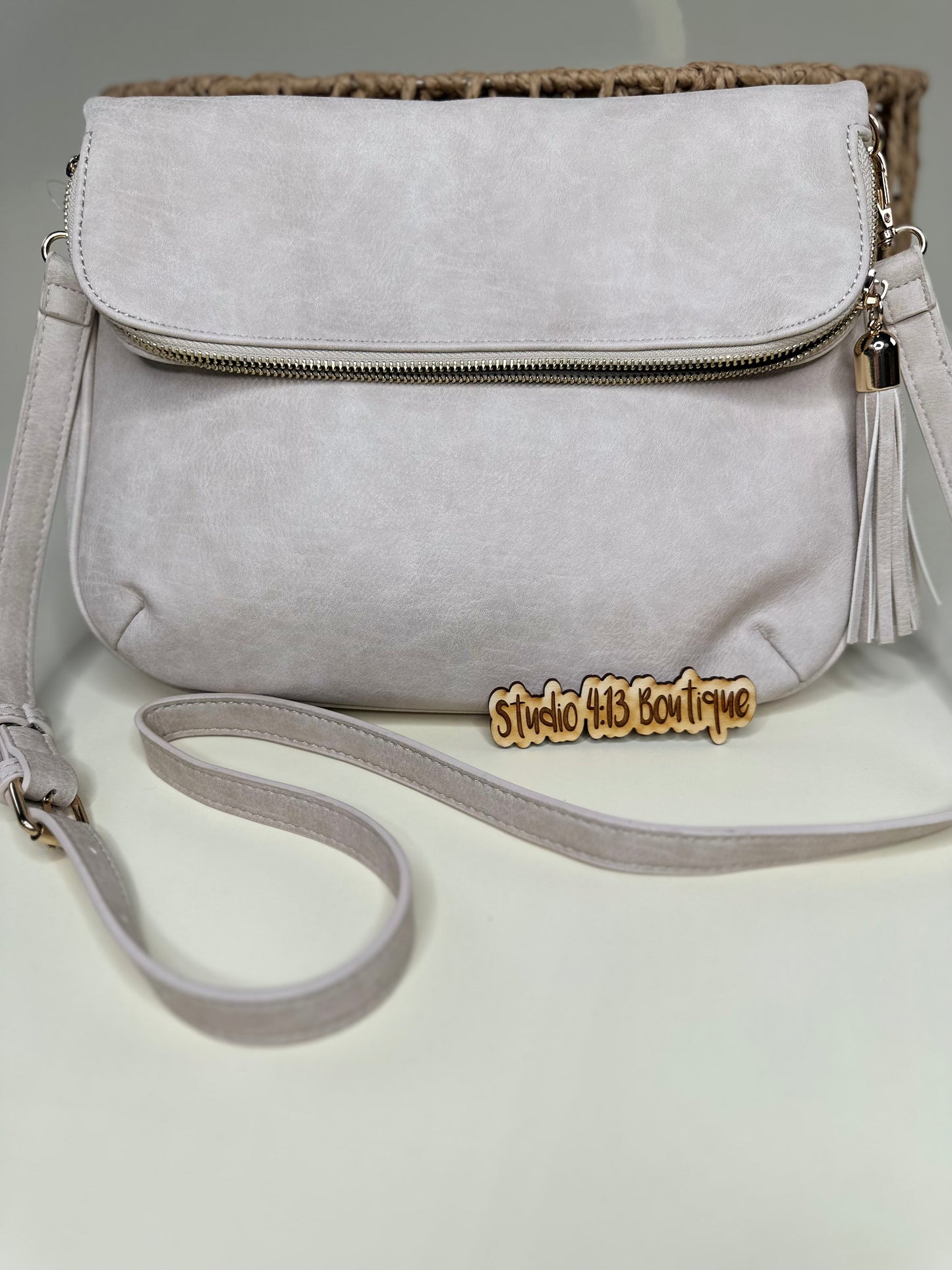 BEIGE VEGAN LEATHER PURSE