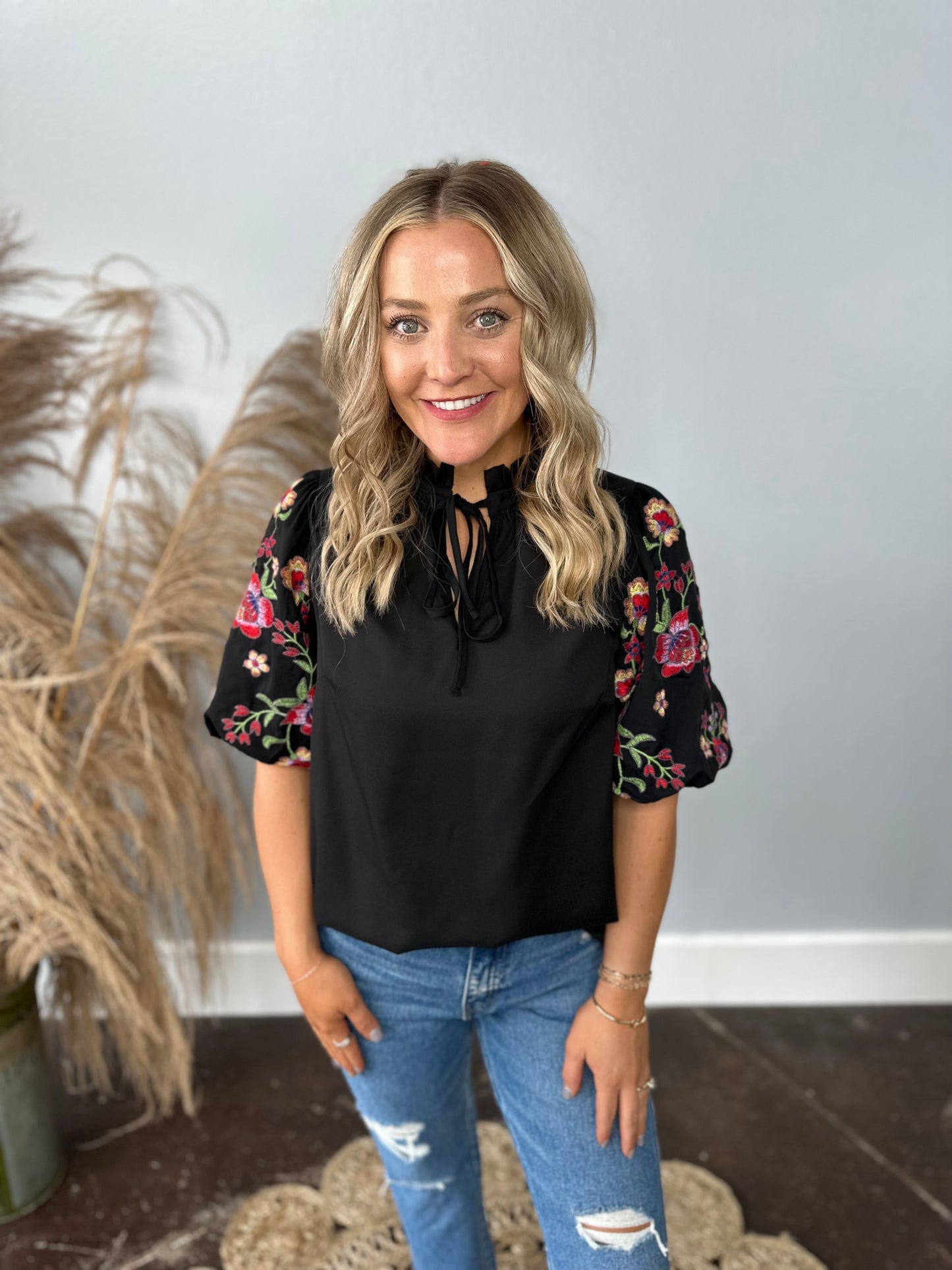 BLACK EMBROIDERED TOP