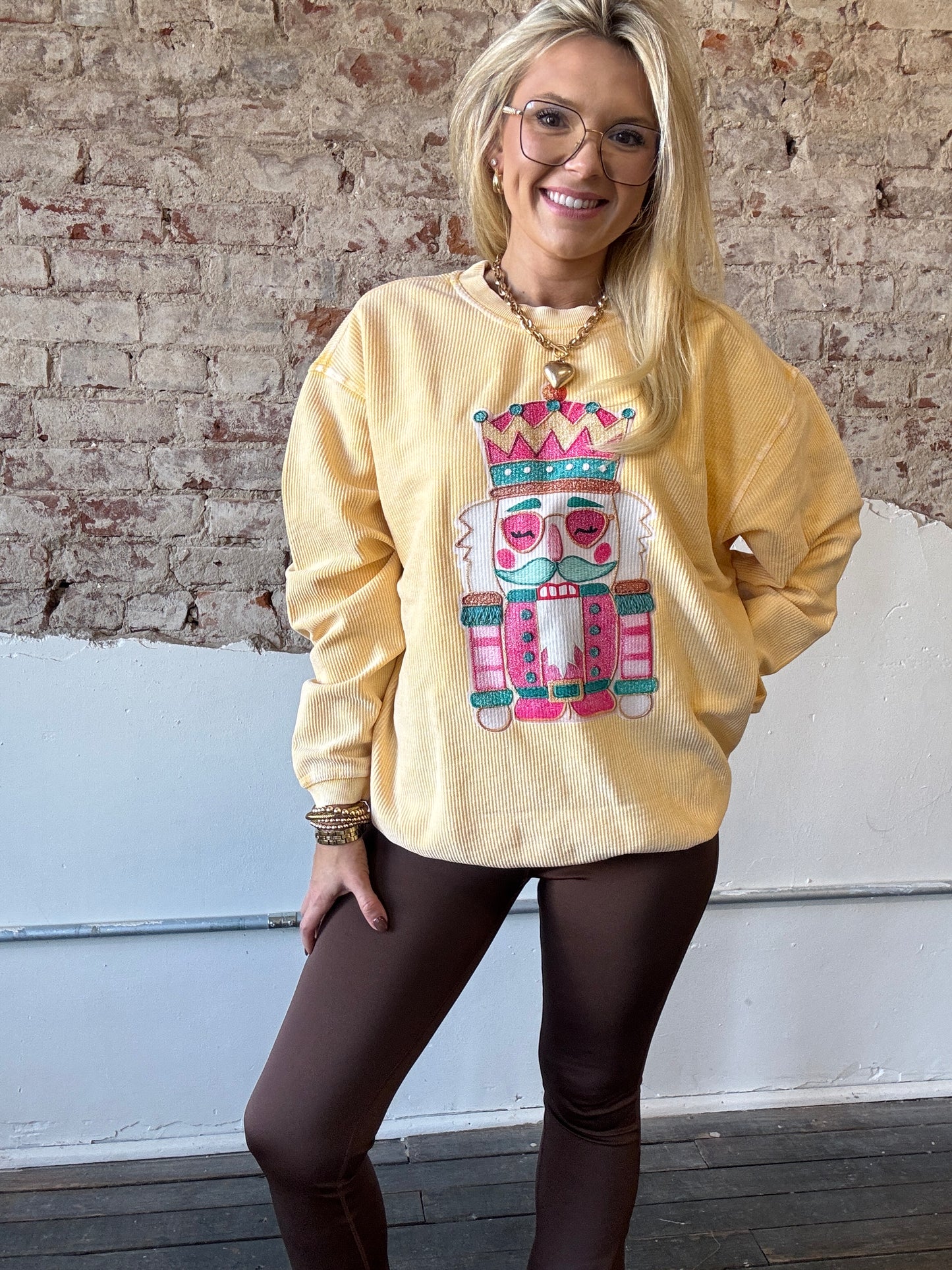 NUTCRACKER CORDED CREW