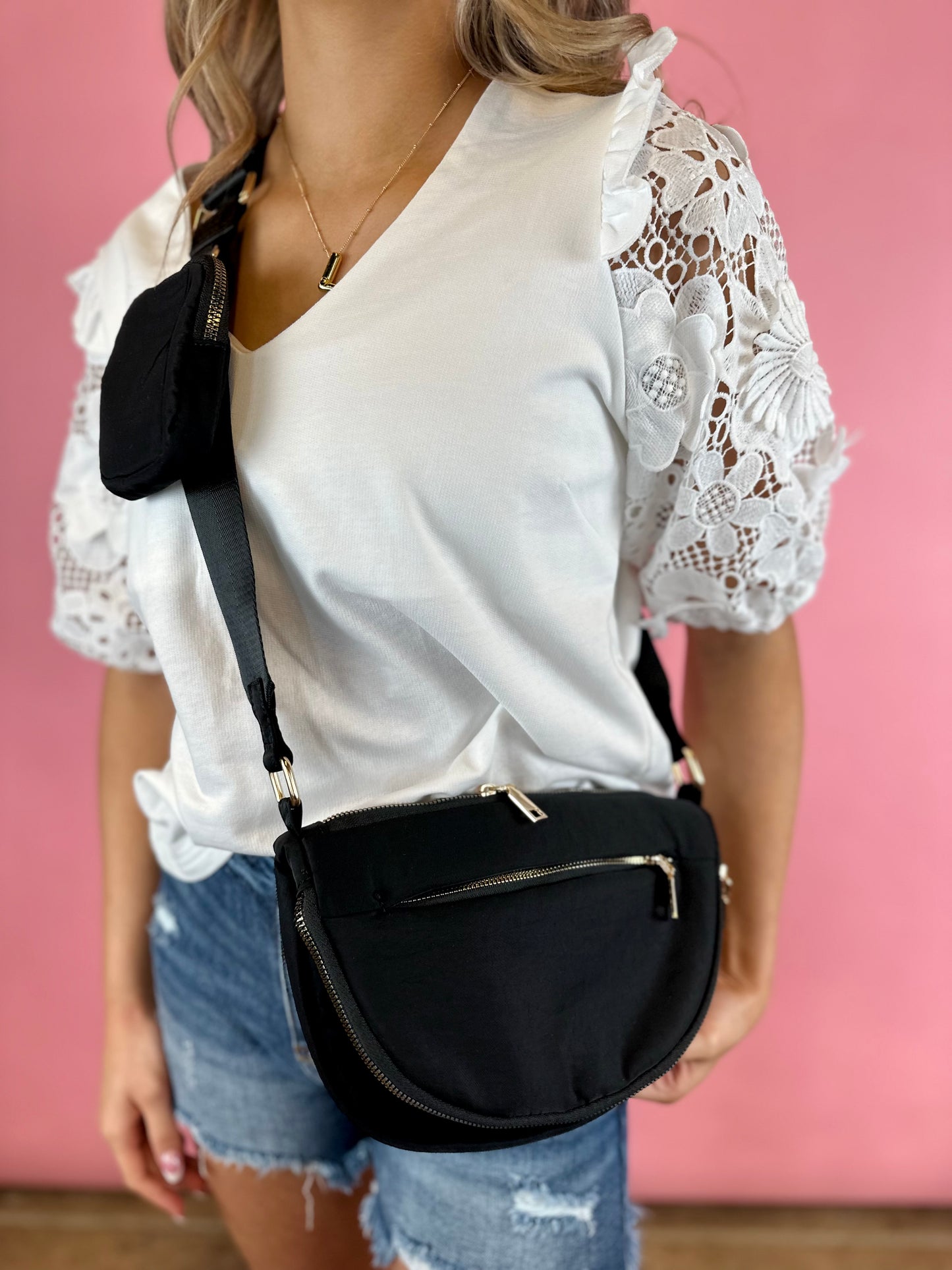 BLACK 6 ZIPPER CROSSBODY PURSE