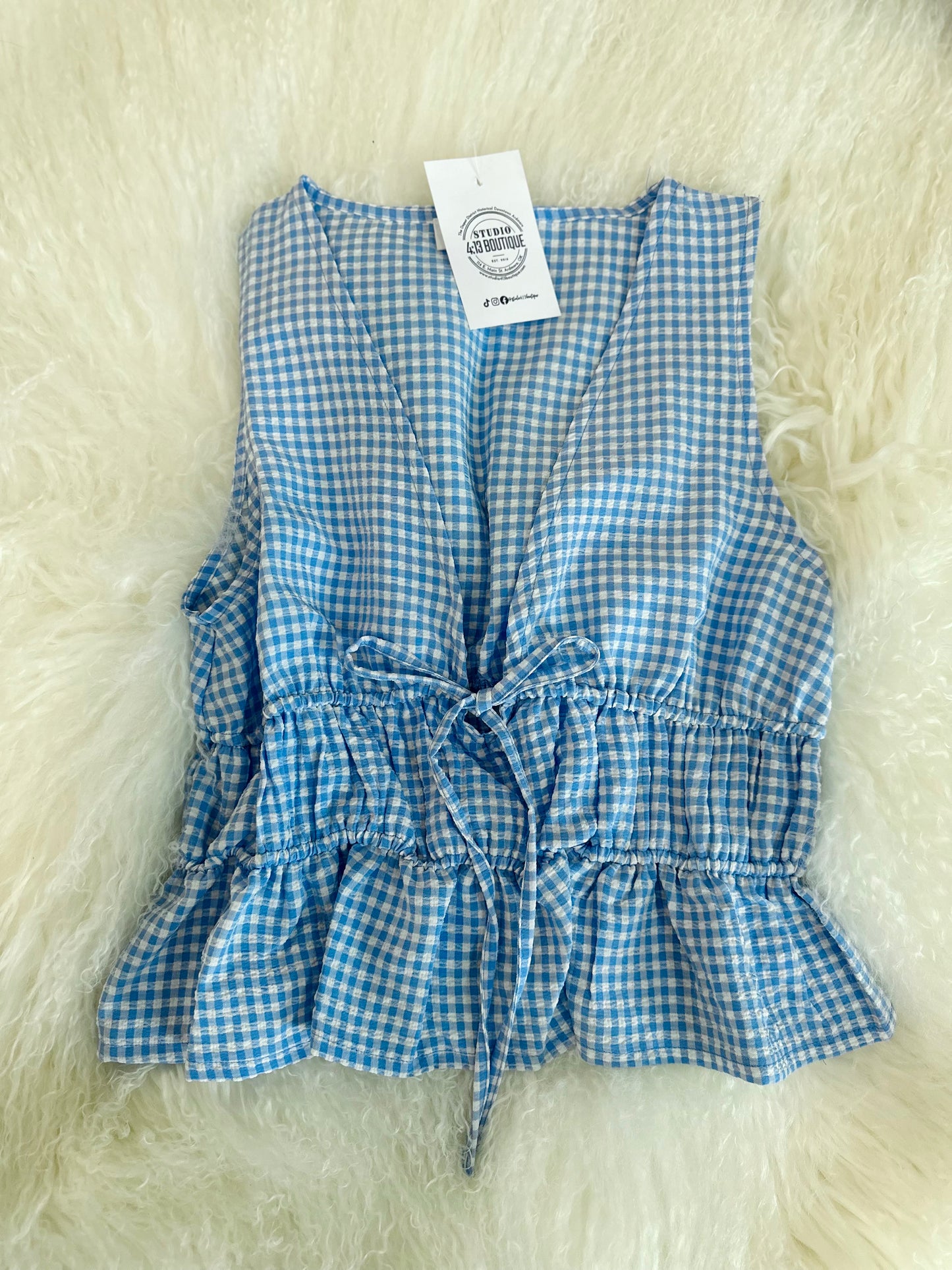 BLUE/WHITE CHECKERED RUCHED TANK