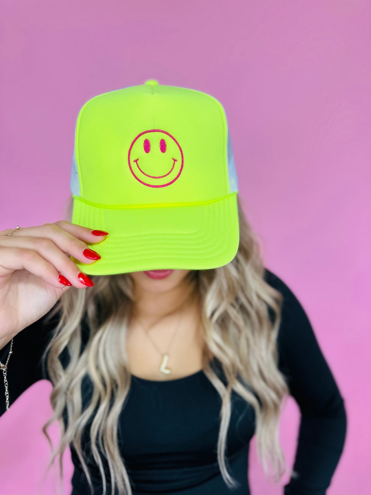 NEON YELLOW EMBROIDERED SMILEY HAT