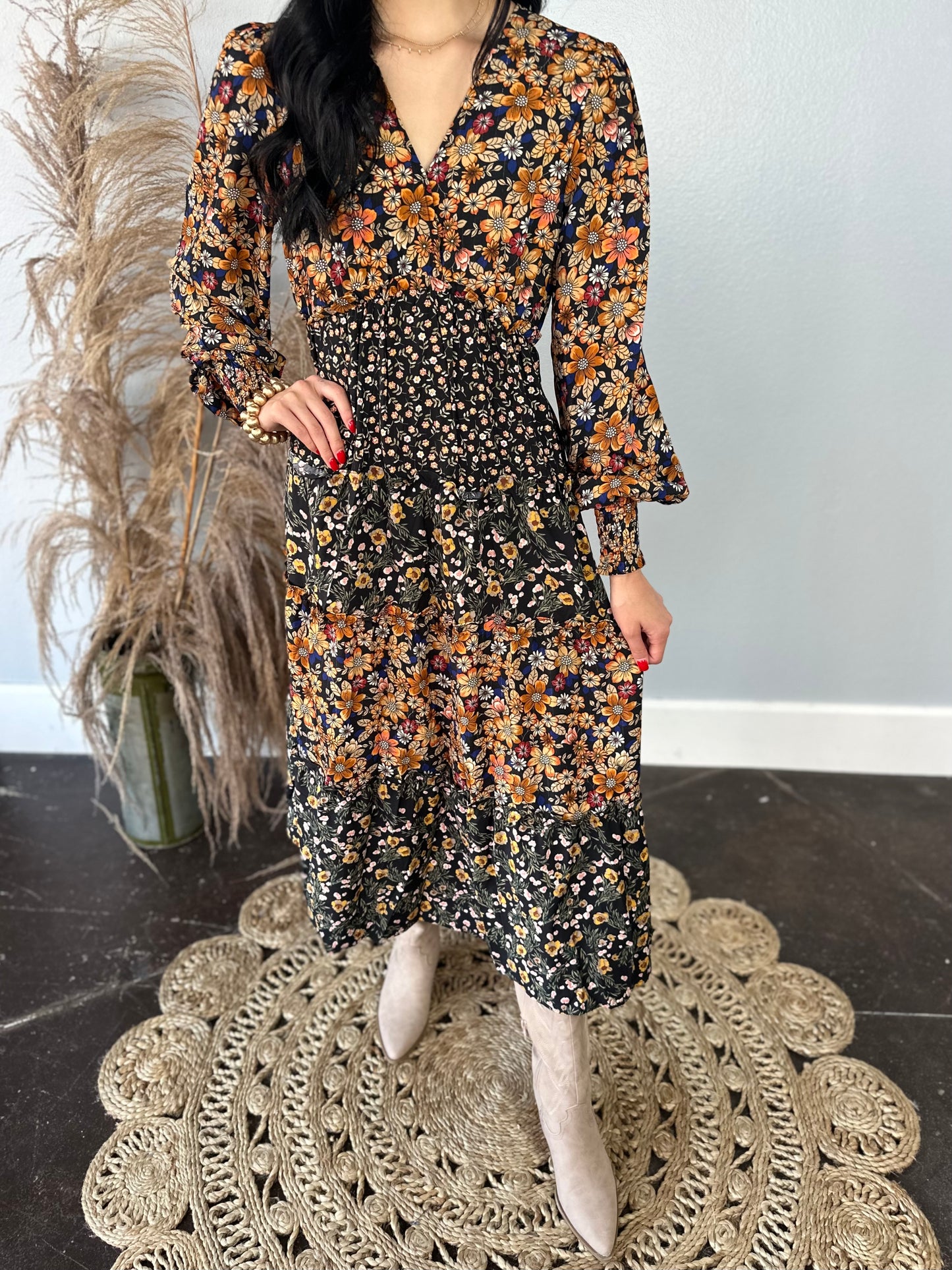 BLACK FLORAL L/S TIERED DRESS