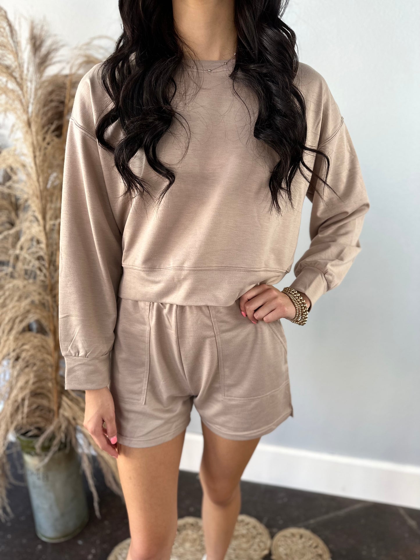 CRUNCH TIME TAUPE SHORT SET