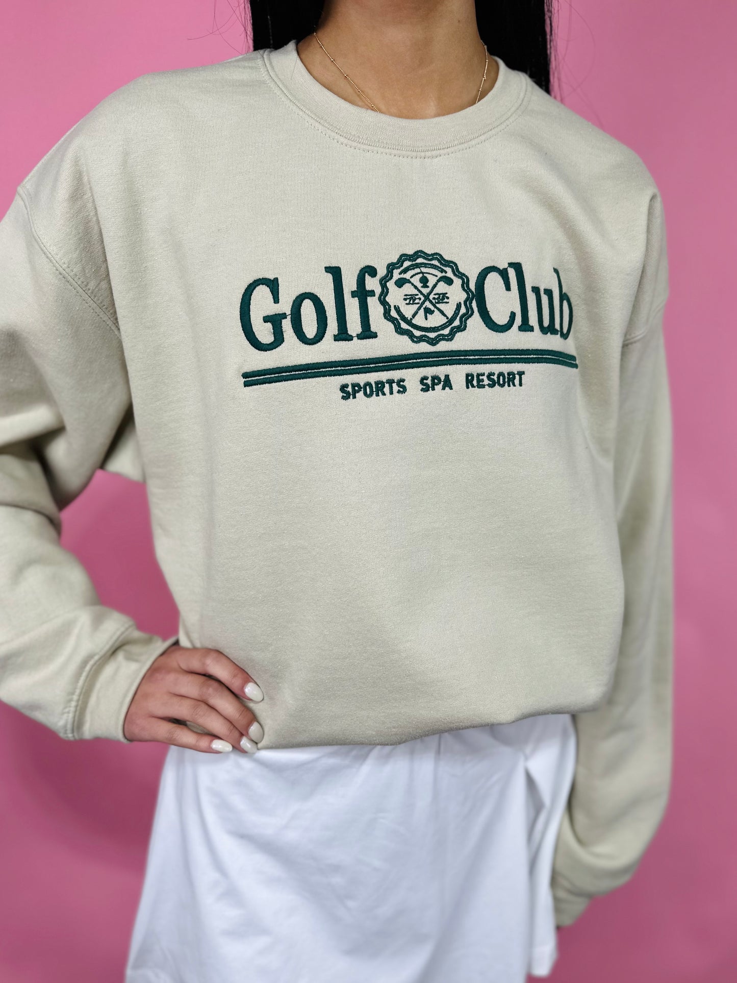 GOLF CLUB EMBROIDERED SAND SWEATSHIRT