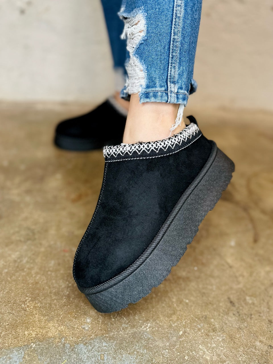 BLACK TA - ZAZ PLATFORM SLIPPERS