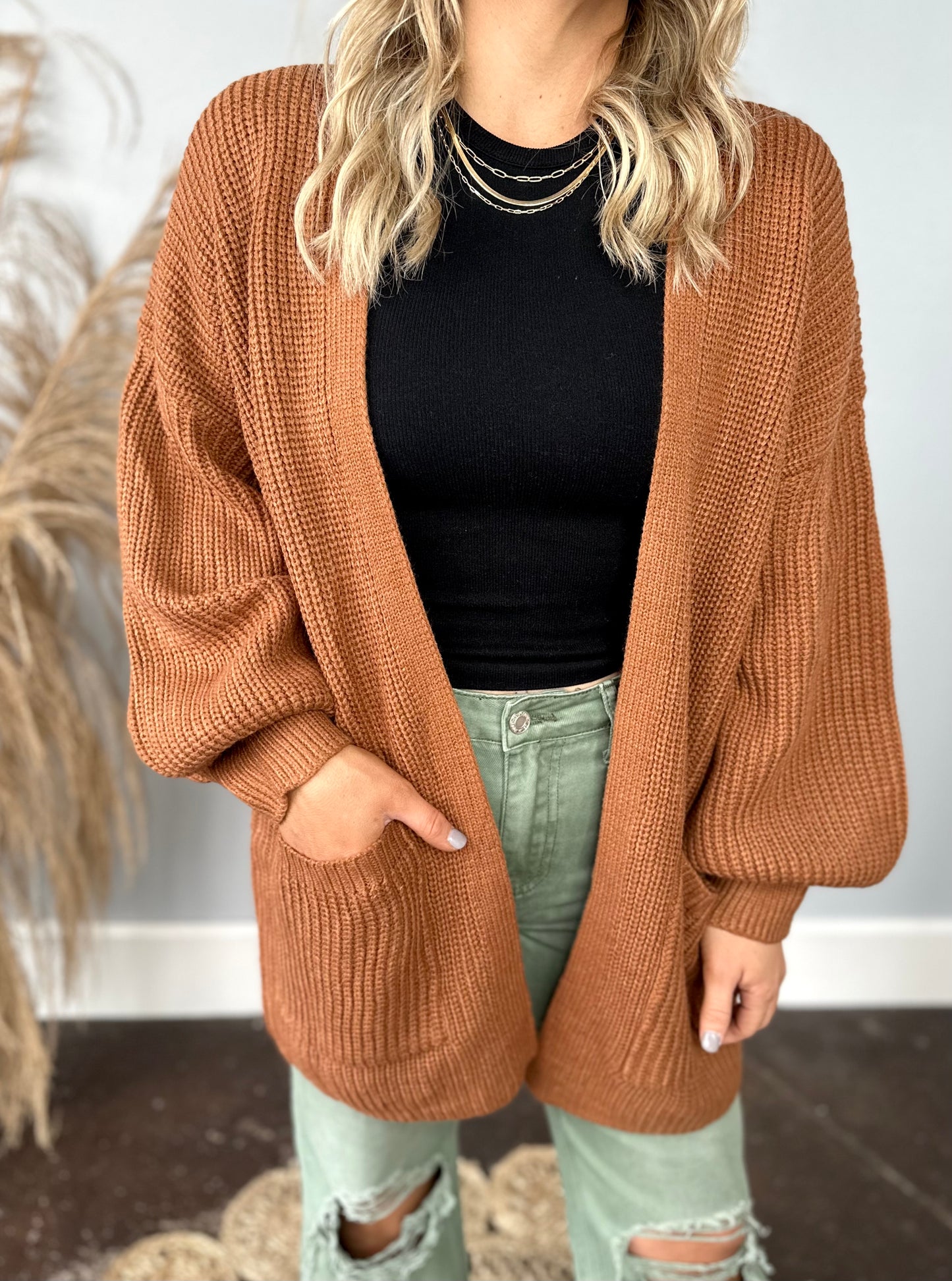 CAMEL RIBBED CARDIGAN W/POCKETS