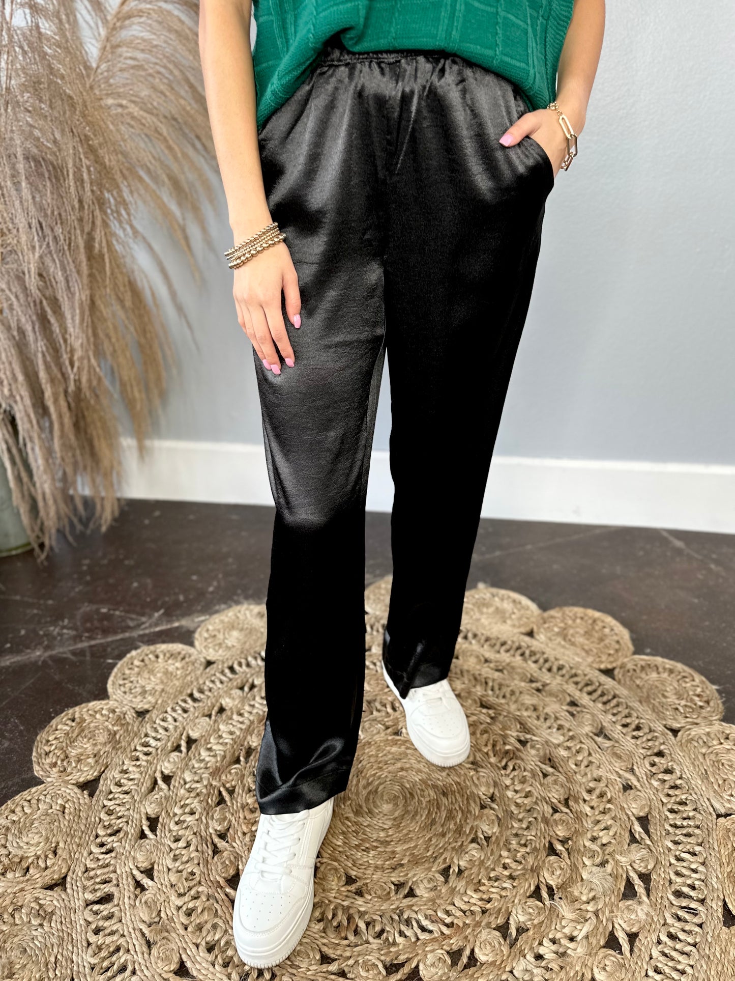 BLACK SATIN FEEL PANTS W/POCKETS
