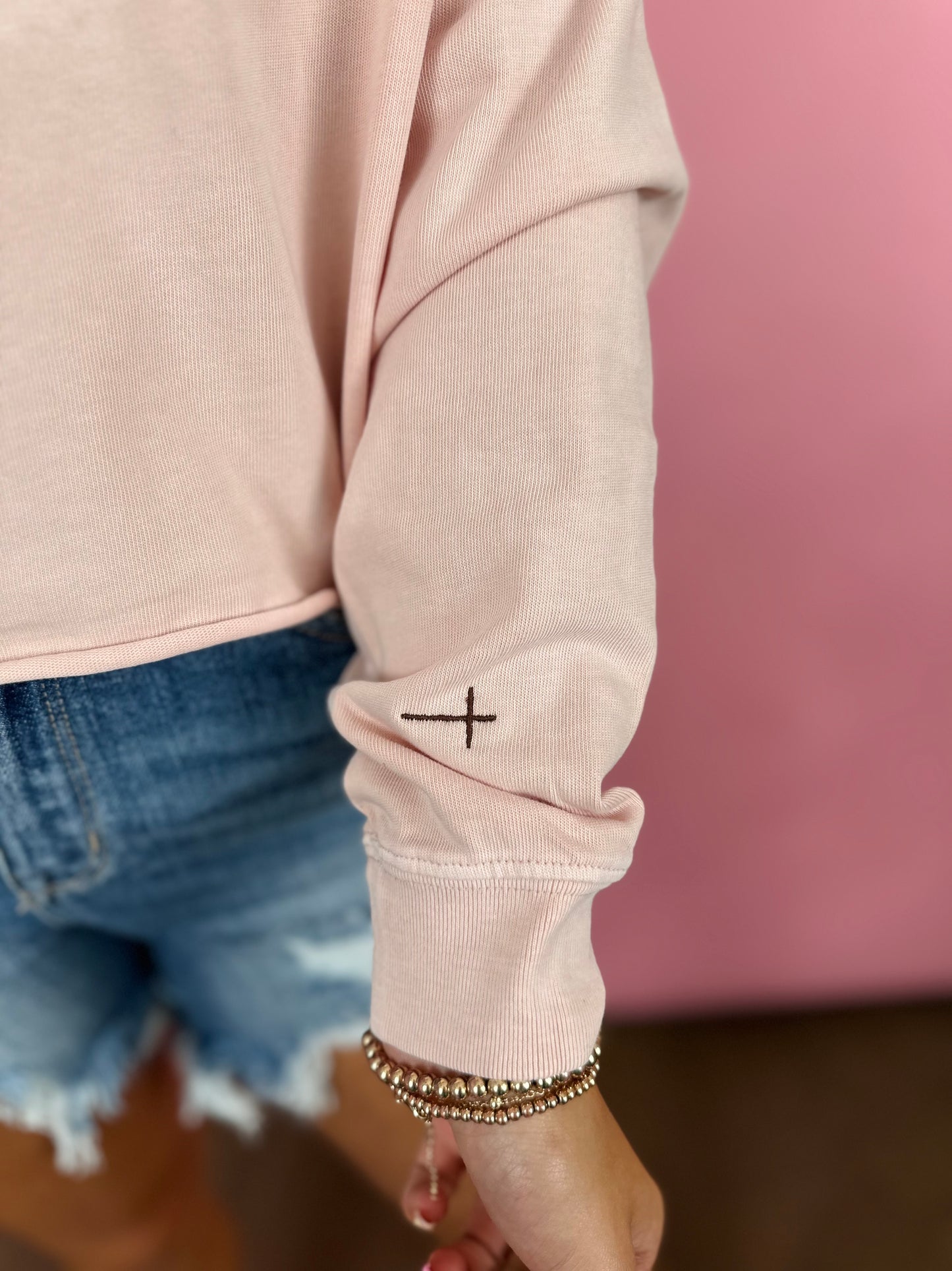 BE THE LIGHT BLUSH EMBROIDERED CROP SWEATSHIRT