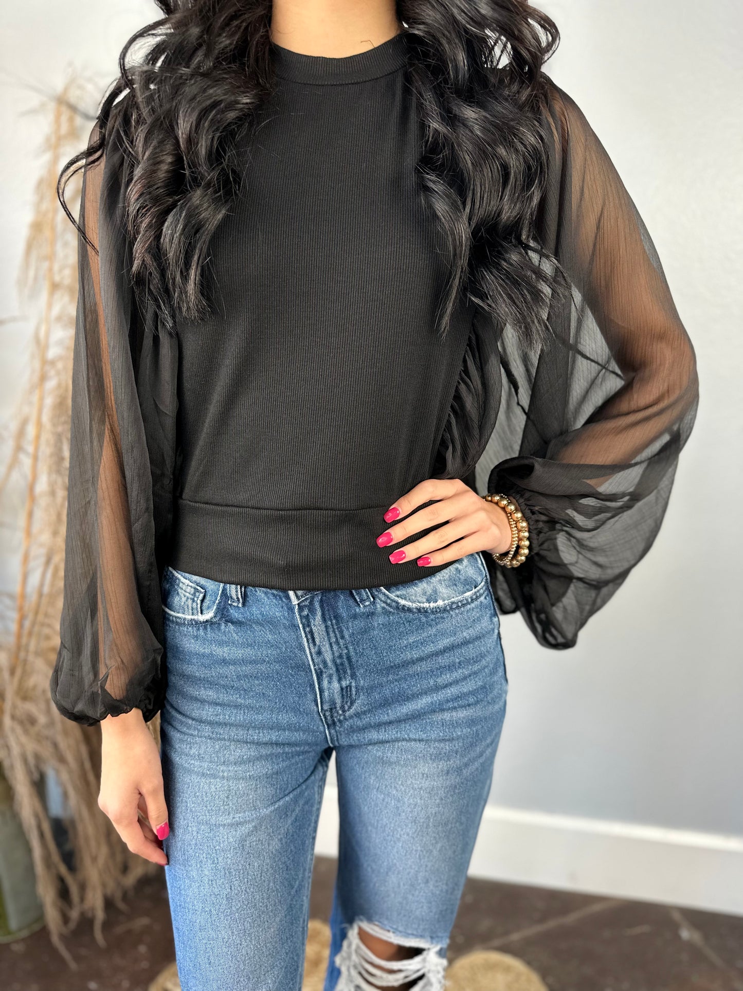 BLACK SHEER SLEEVE TOP