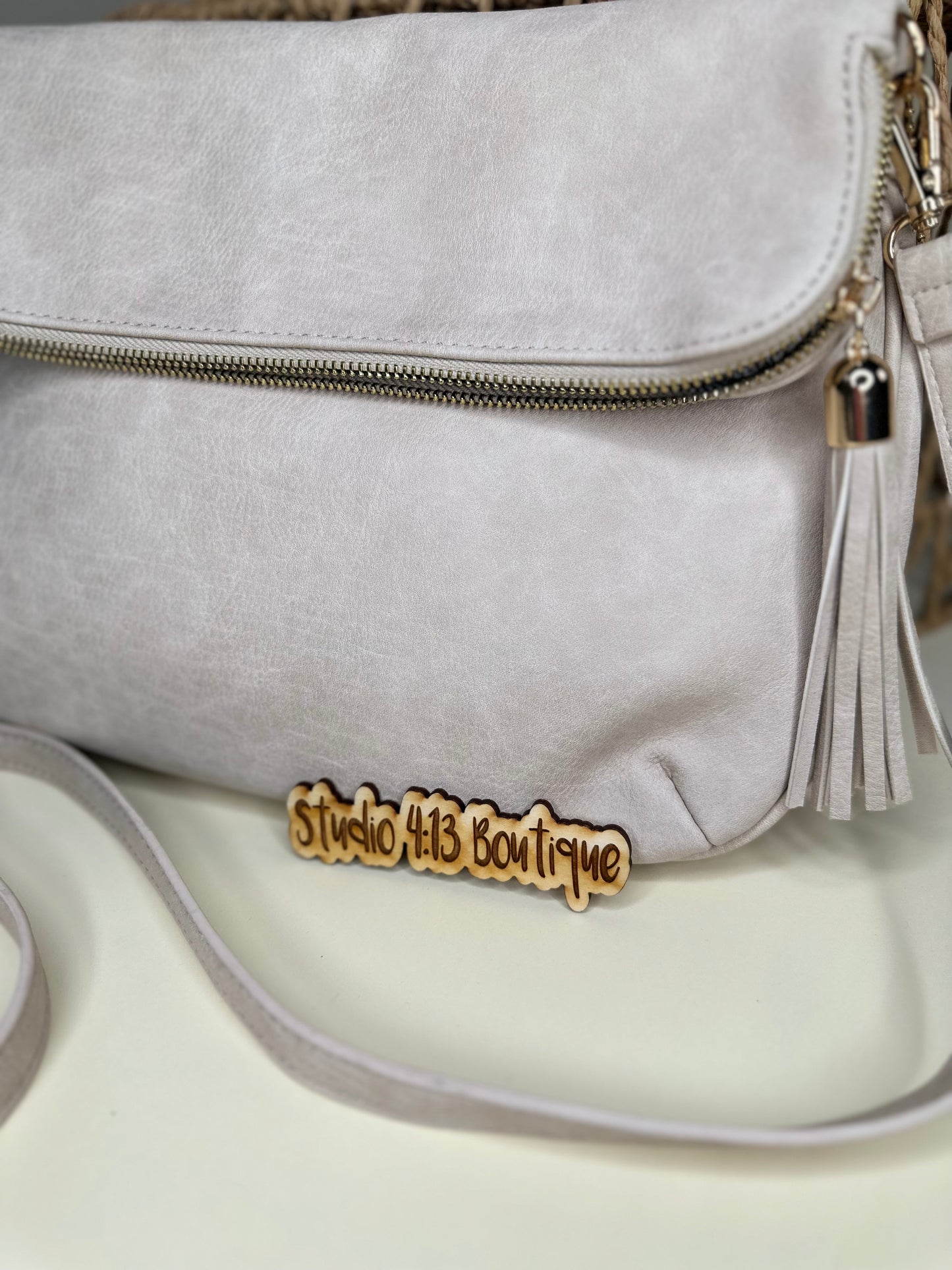 BEIGE VEGAN LEATHER PURSE