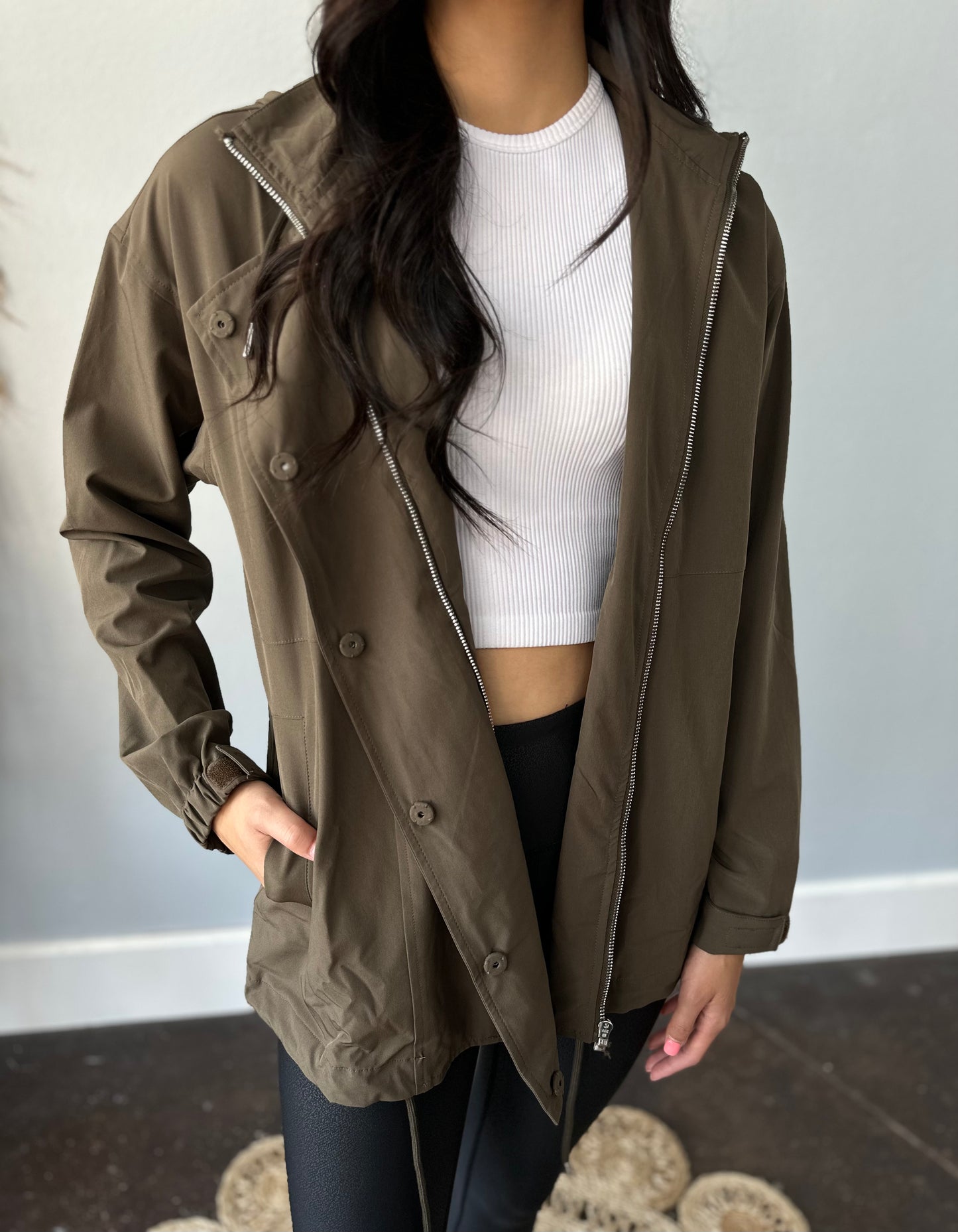OLIVE ANORAK JACKET