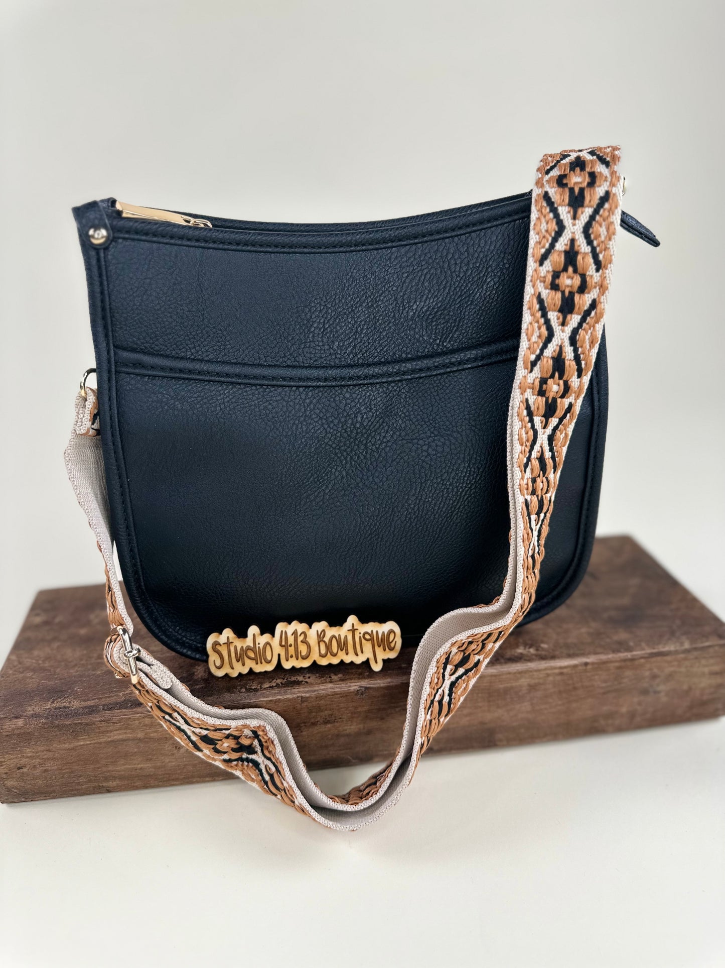 BLACK SMALL CROSSBODY PURSE