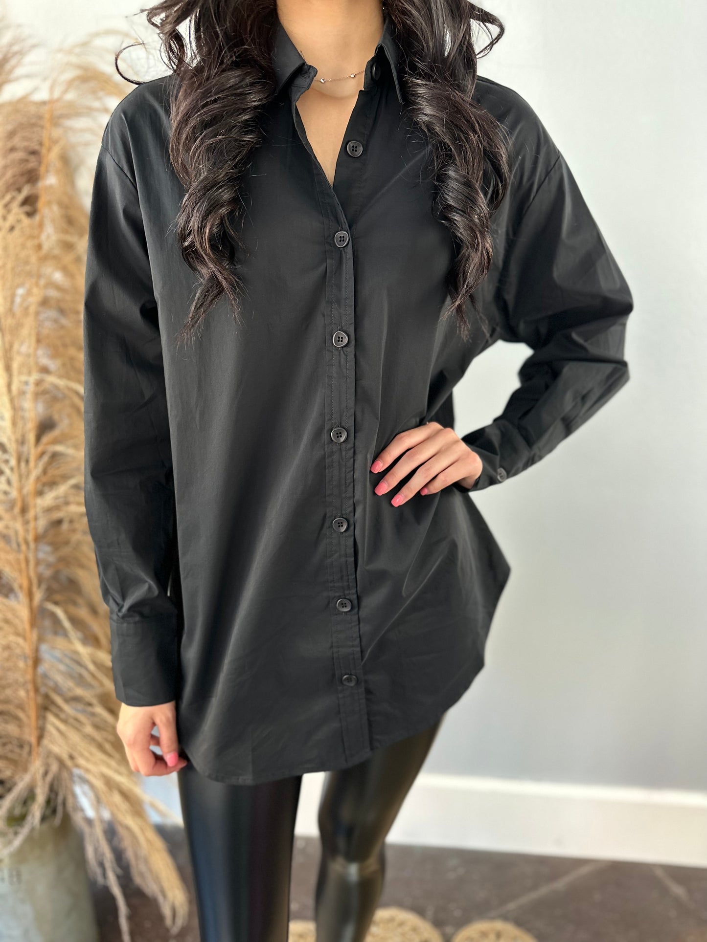 BLACK PARACHUTE BUTTON UP TOP