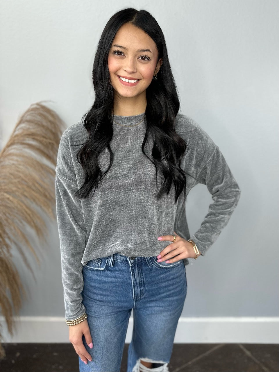 GRAY RIBBED VELOUR TOP