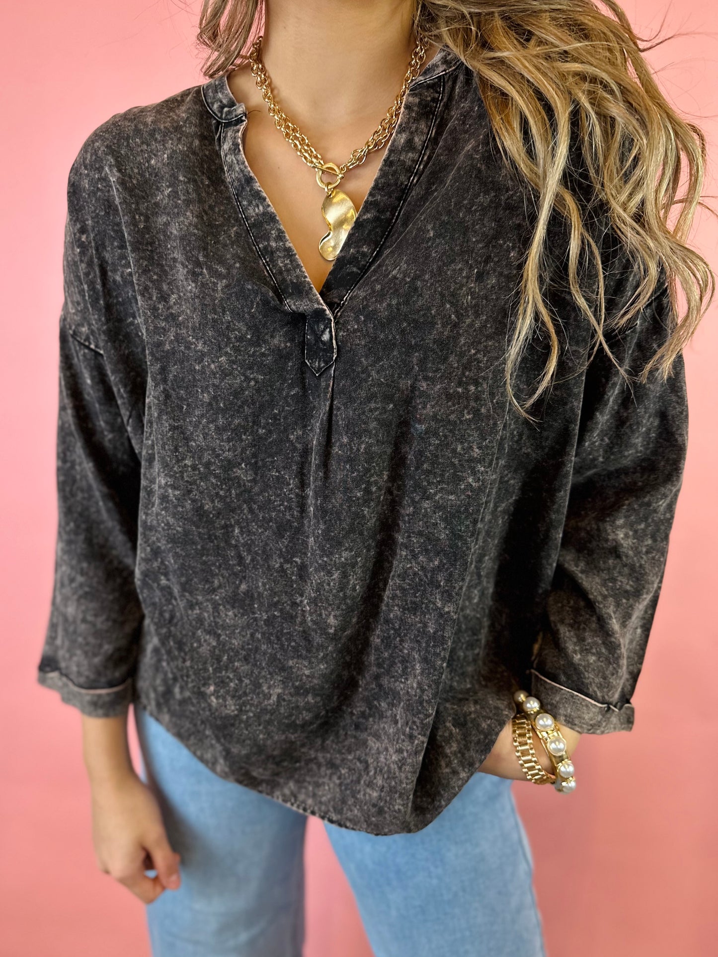 BLACK SO SOFT LONGSLEEVE TOP