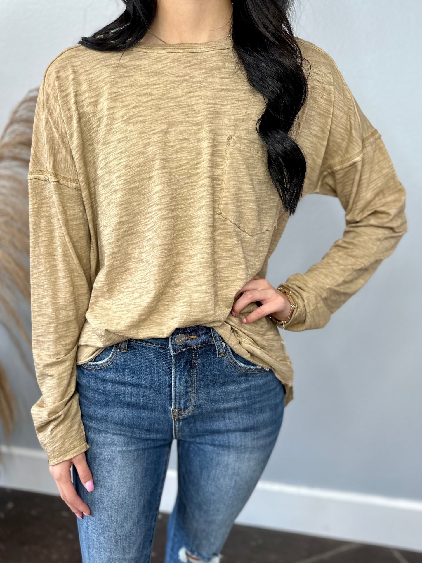 TAUPE FRONT POCKET LONG SLEEVE TOP