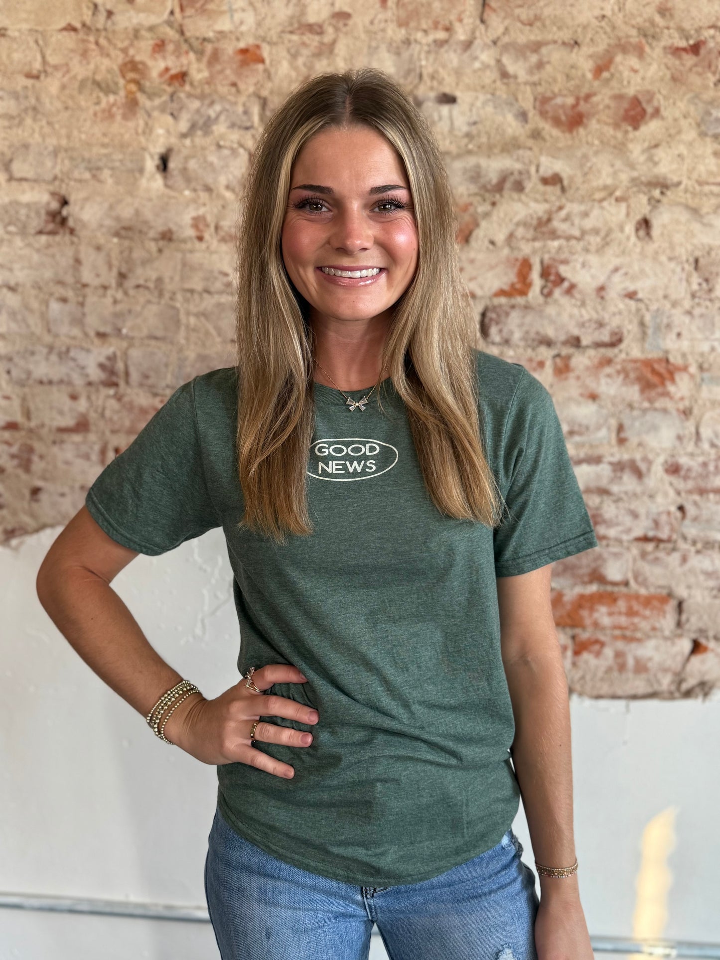GREEN GOOD NEWS TEE