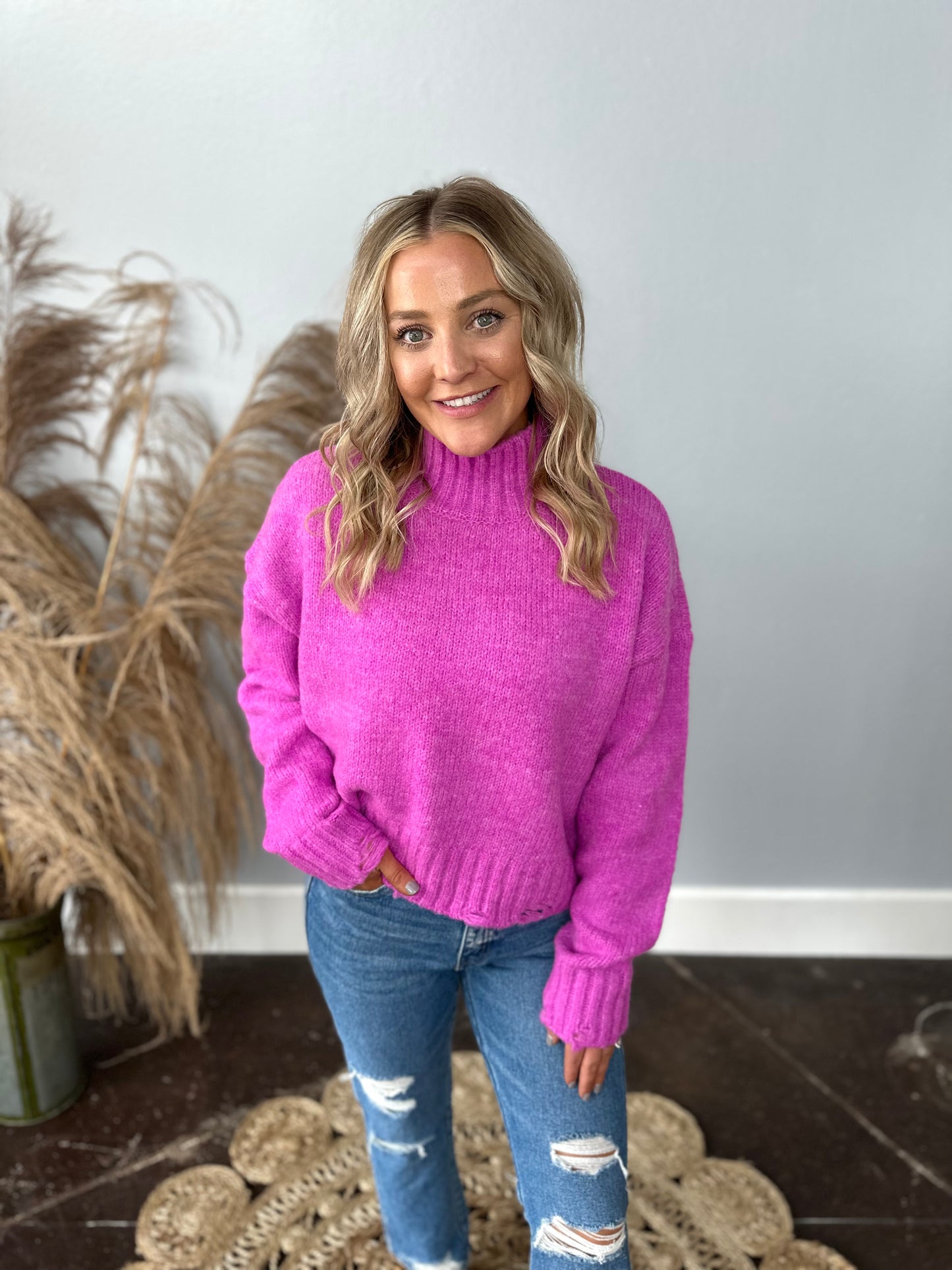 PINK DISTRESSED CROP SWEATER