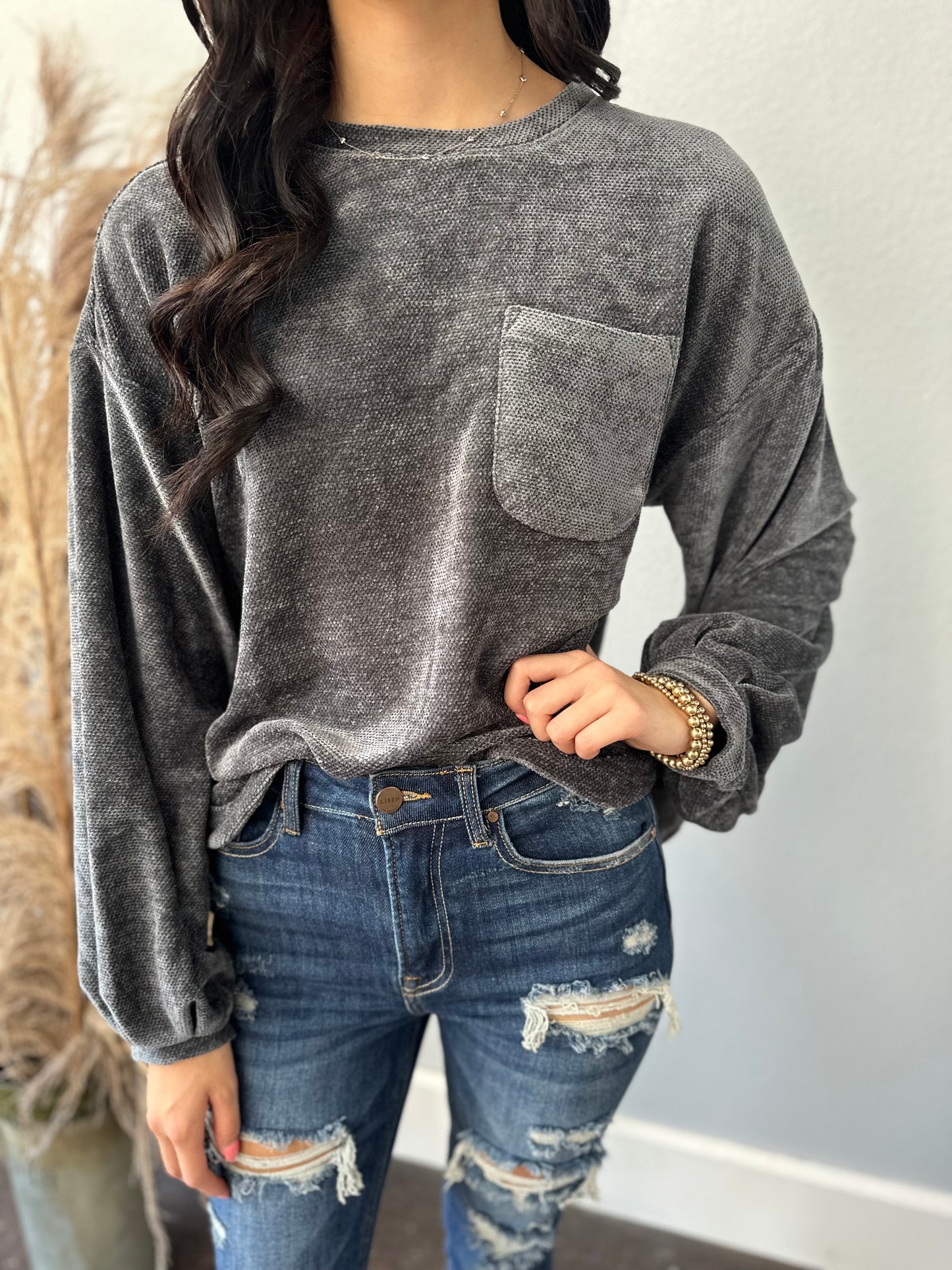 CHARCOAL TEXTURED VELOUR TOP