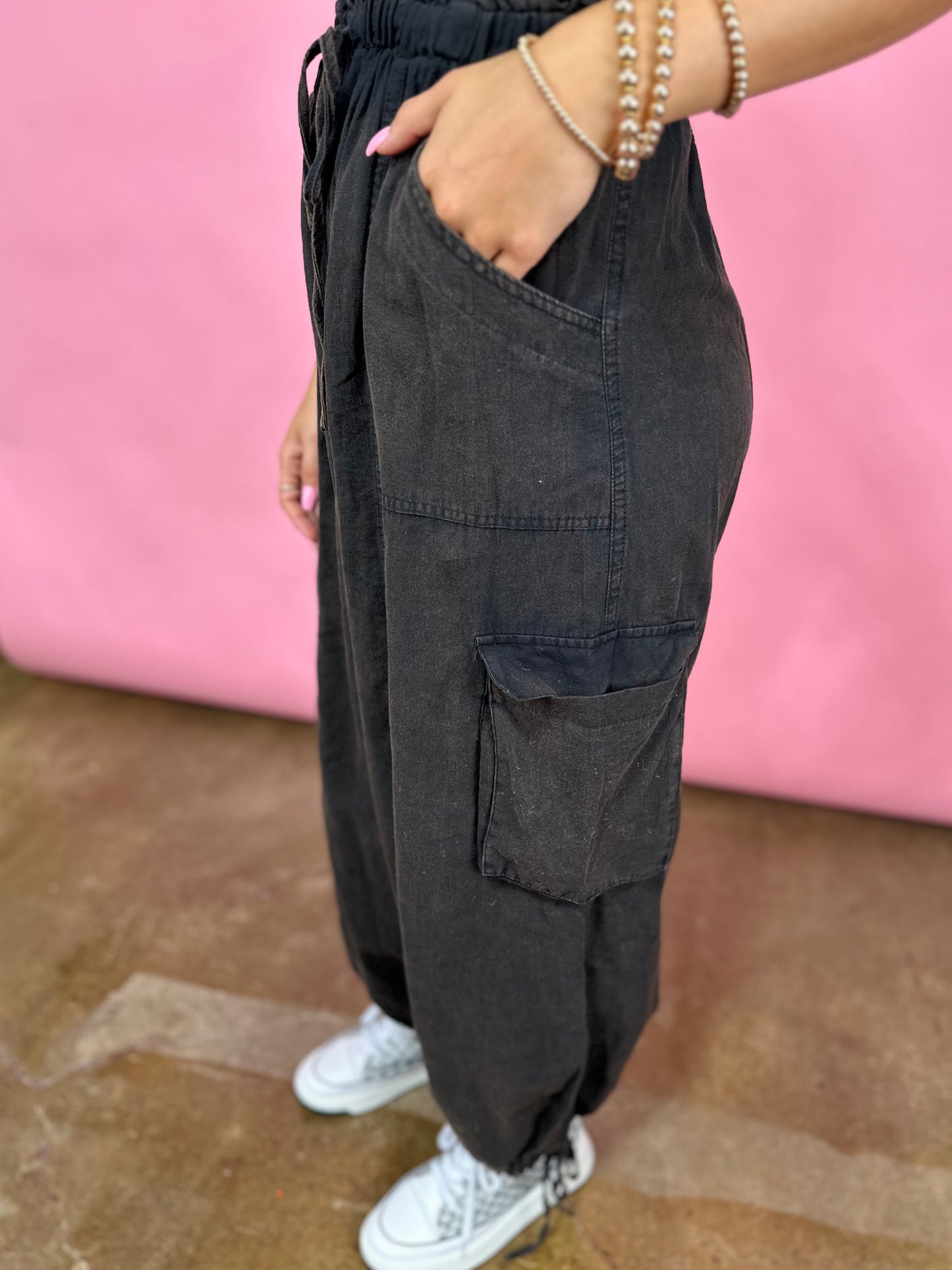 BLACK CARGO JUMPSUIT