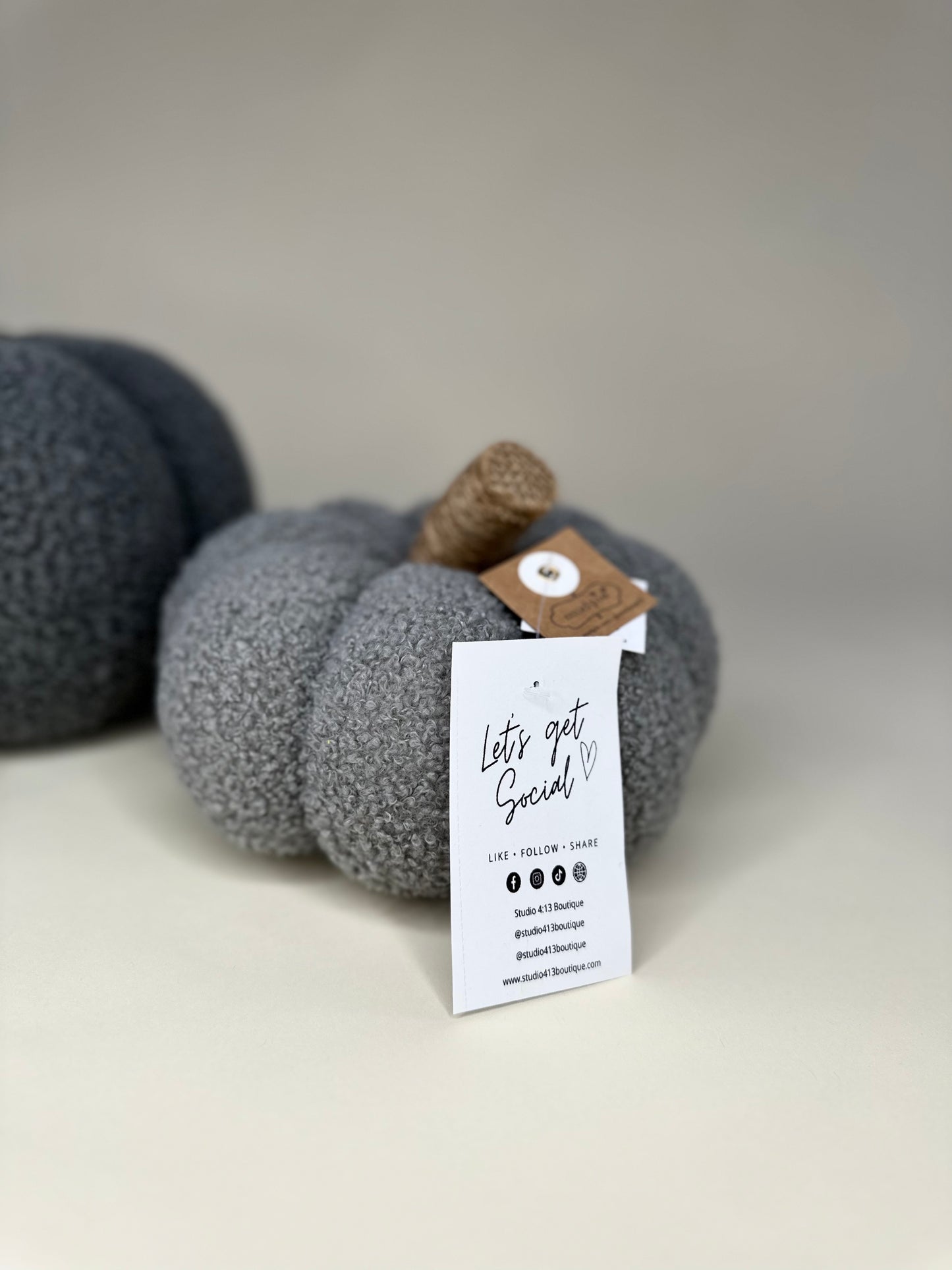 SMALL GRAY FLEECE PUMPKIN