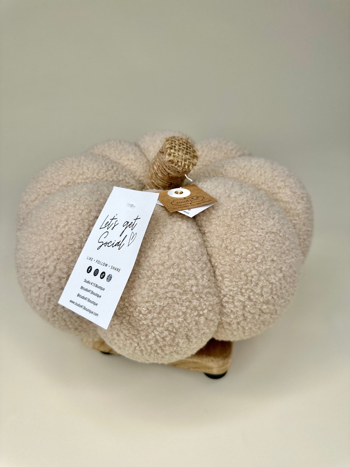 LARGE TAUPE FLEECE PUMPKIN
