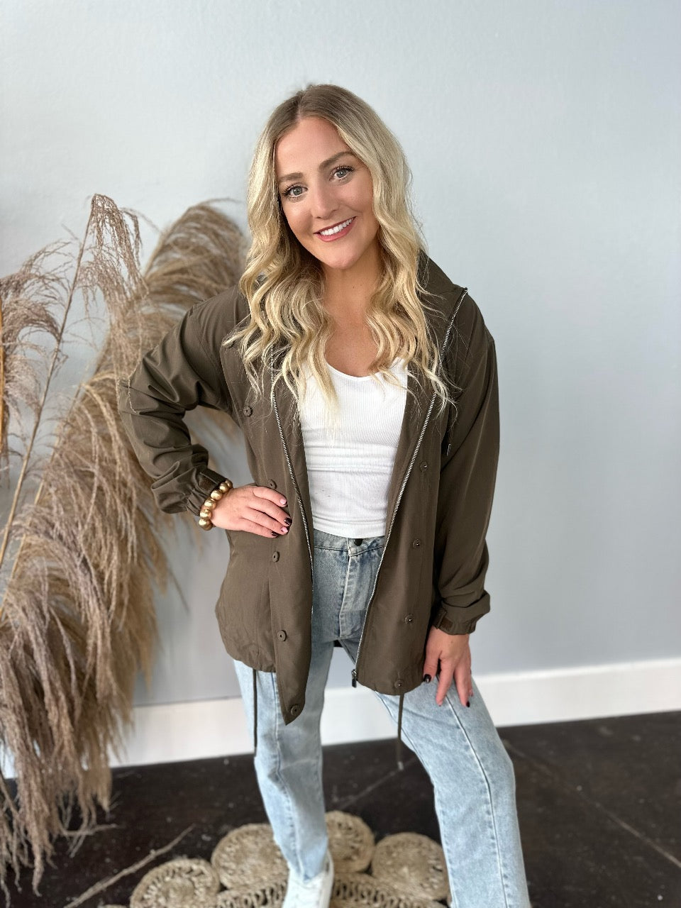 OLIVE ANORAK JACKET