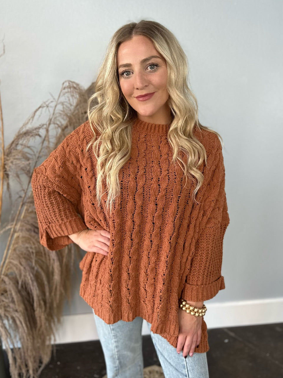 CAMEL OVERSIZED CHENILLE SWEATER