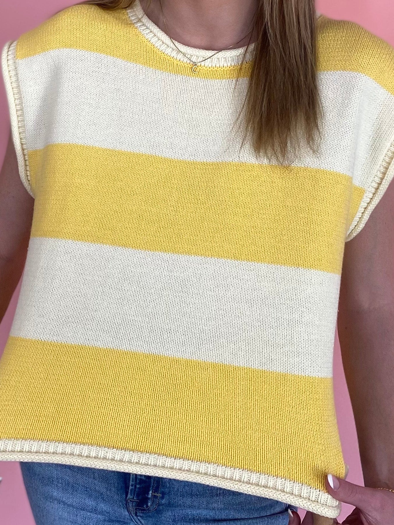 LEMON SLEEVELESS SWEATER TOP