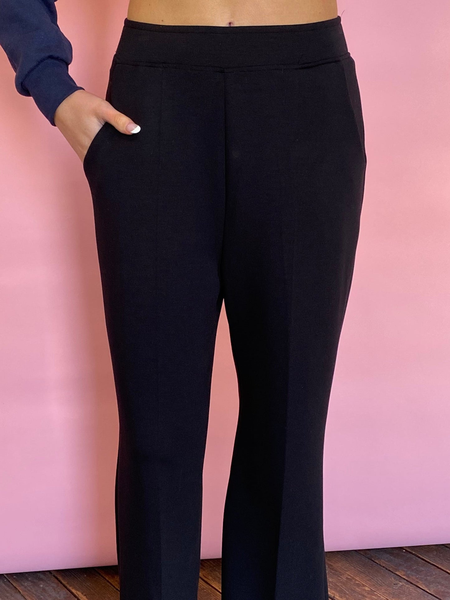 BLACK UNIVERSAL PANT