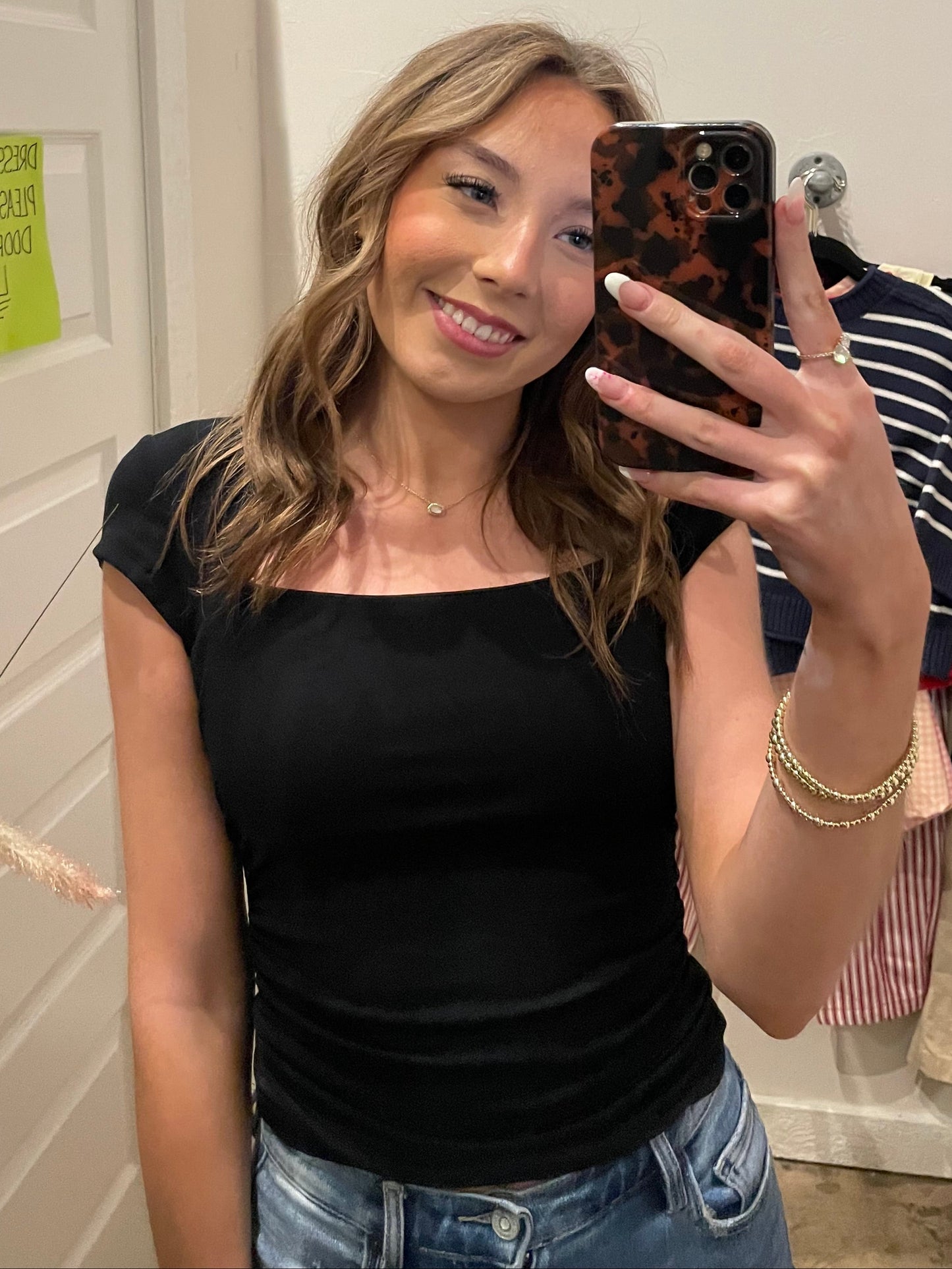 BLACK SQUARE NECK KNIT TOP