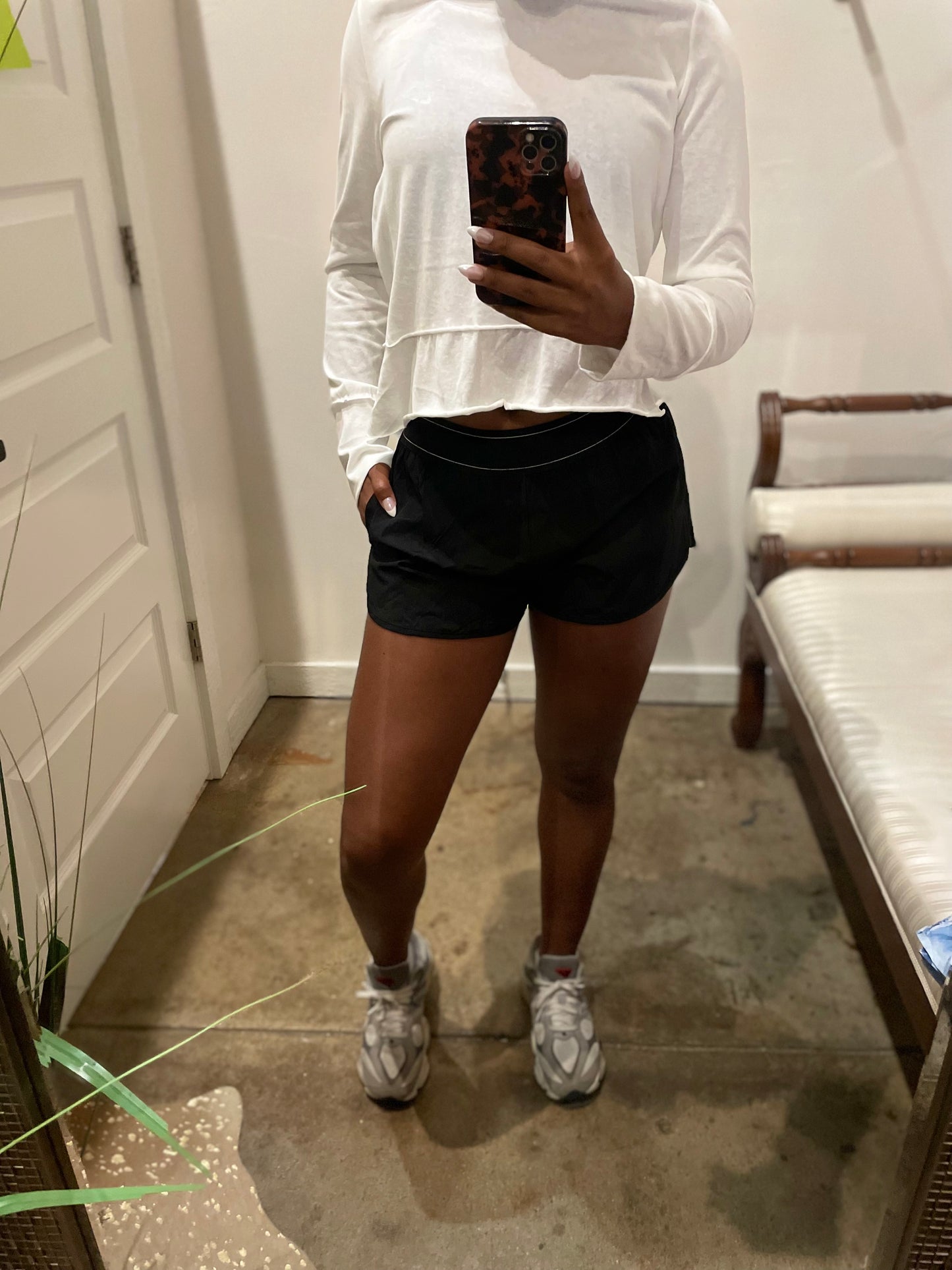 BLACK LINED WINDBREAKER SHORTS