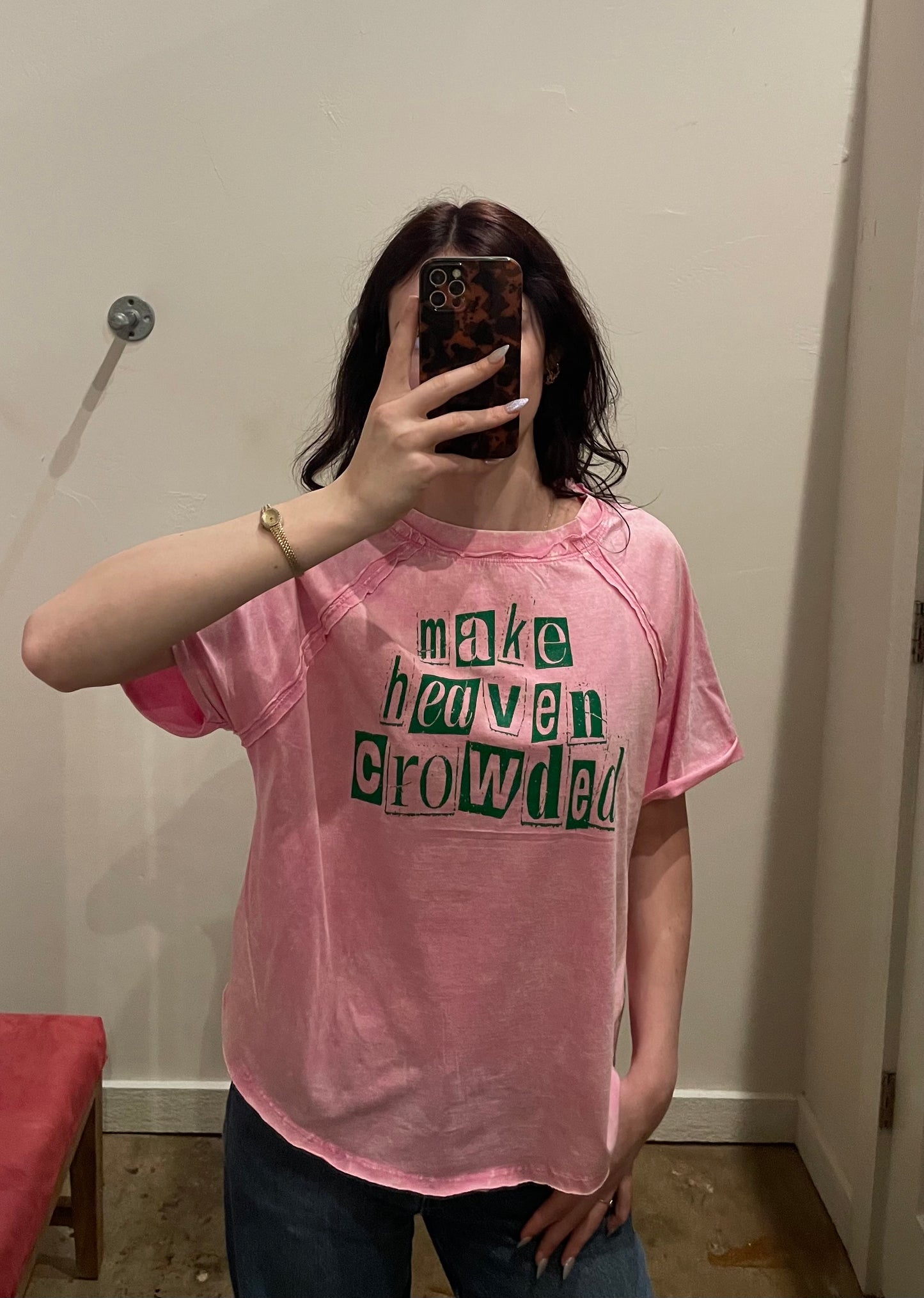 PINK GRAPHIC MAKE HEAVEN CROWDED TEE