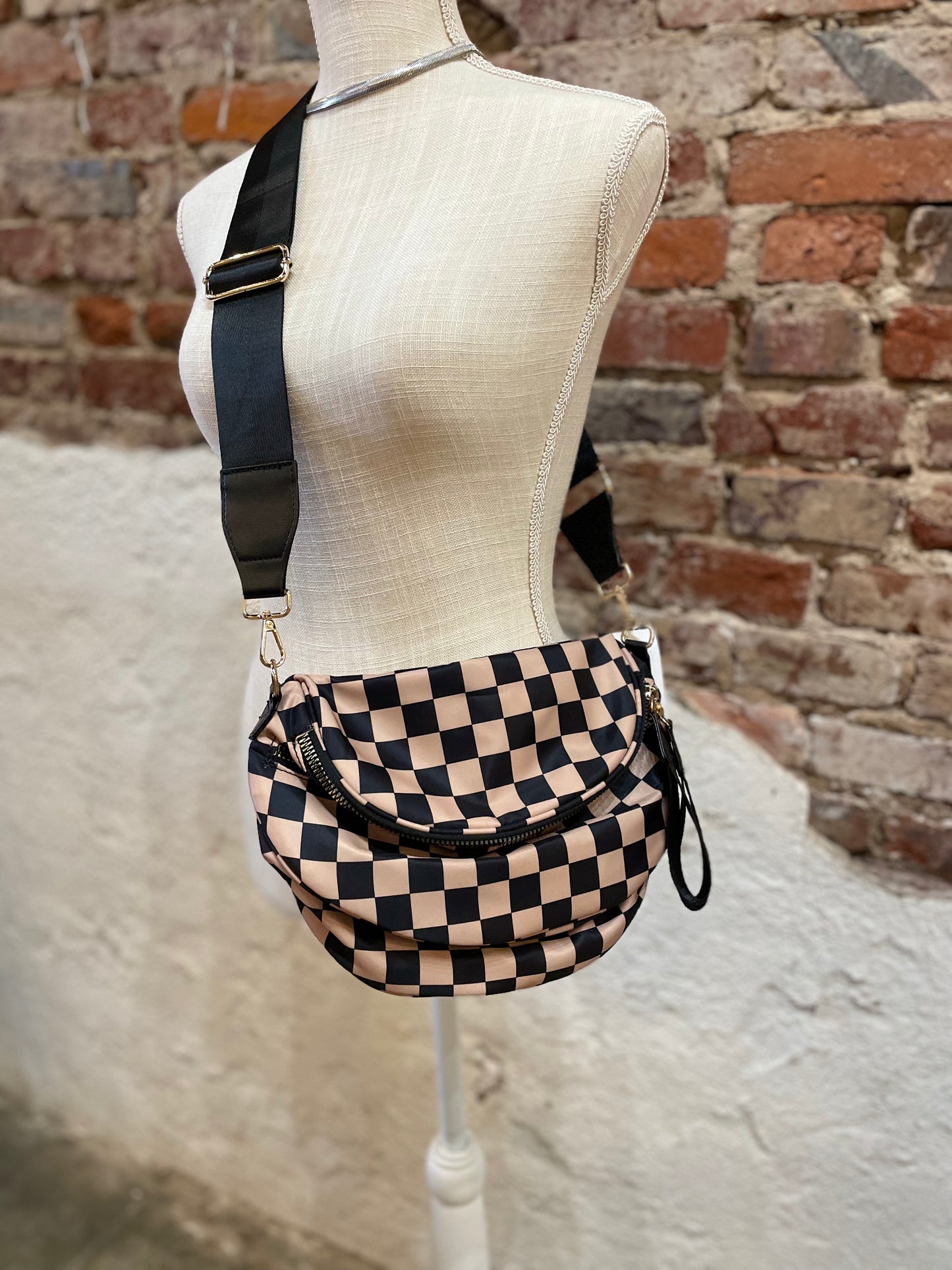 BLACK/TAN CHECKERED TWO ZIPPER BUM BAG