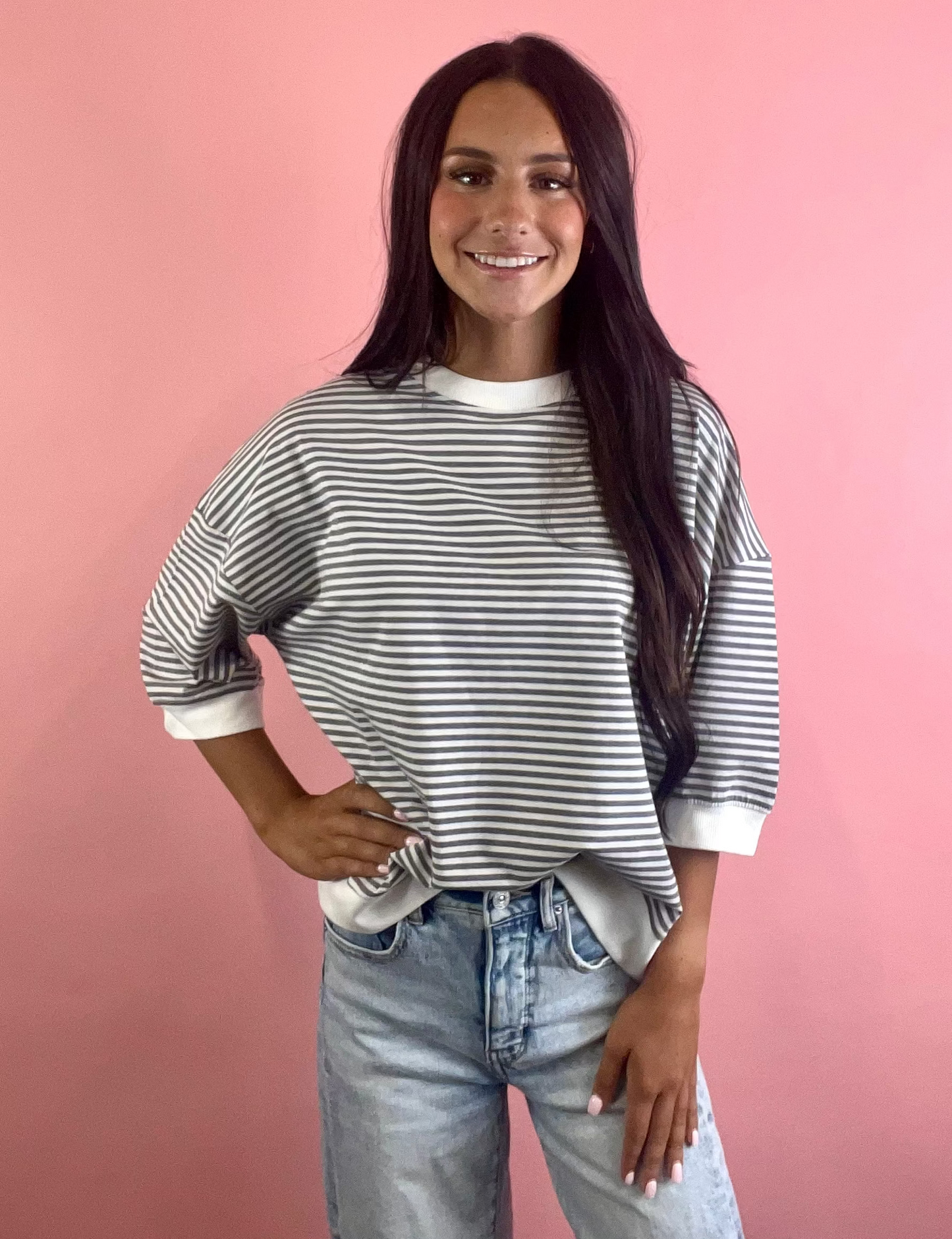 GRAY WRAPPER FRUIT STRIPED TOP