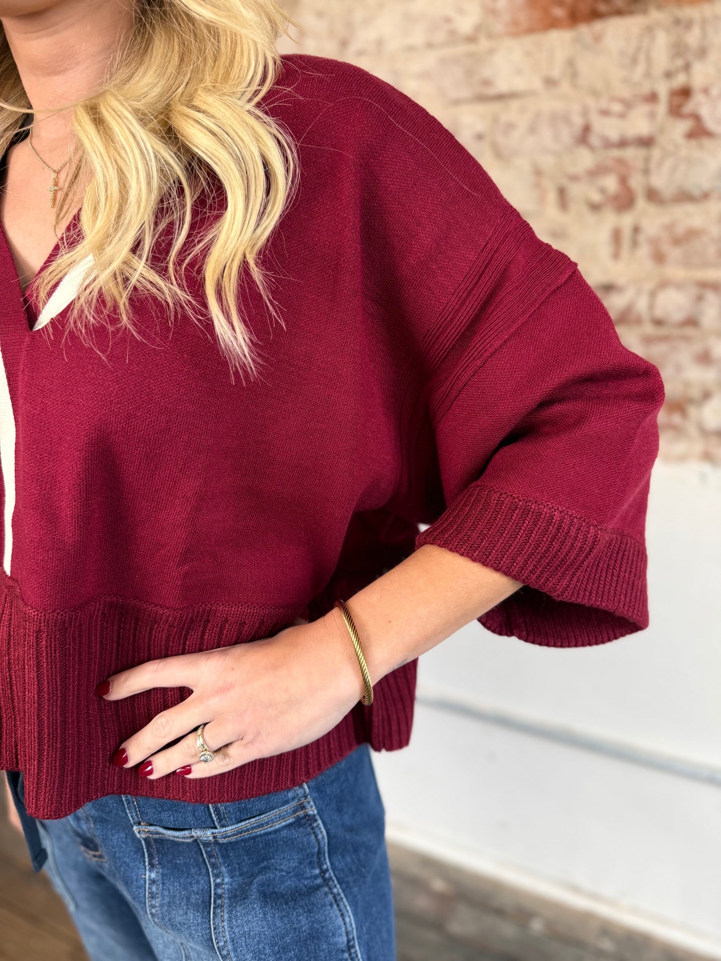 CRIMSON WIDE SLEEVE SWEATER TOP