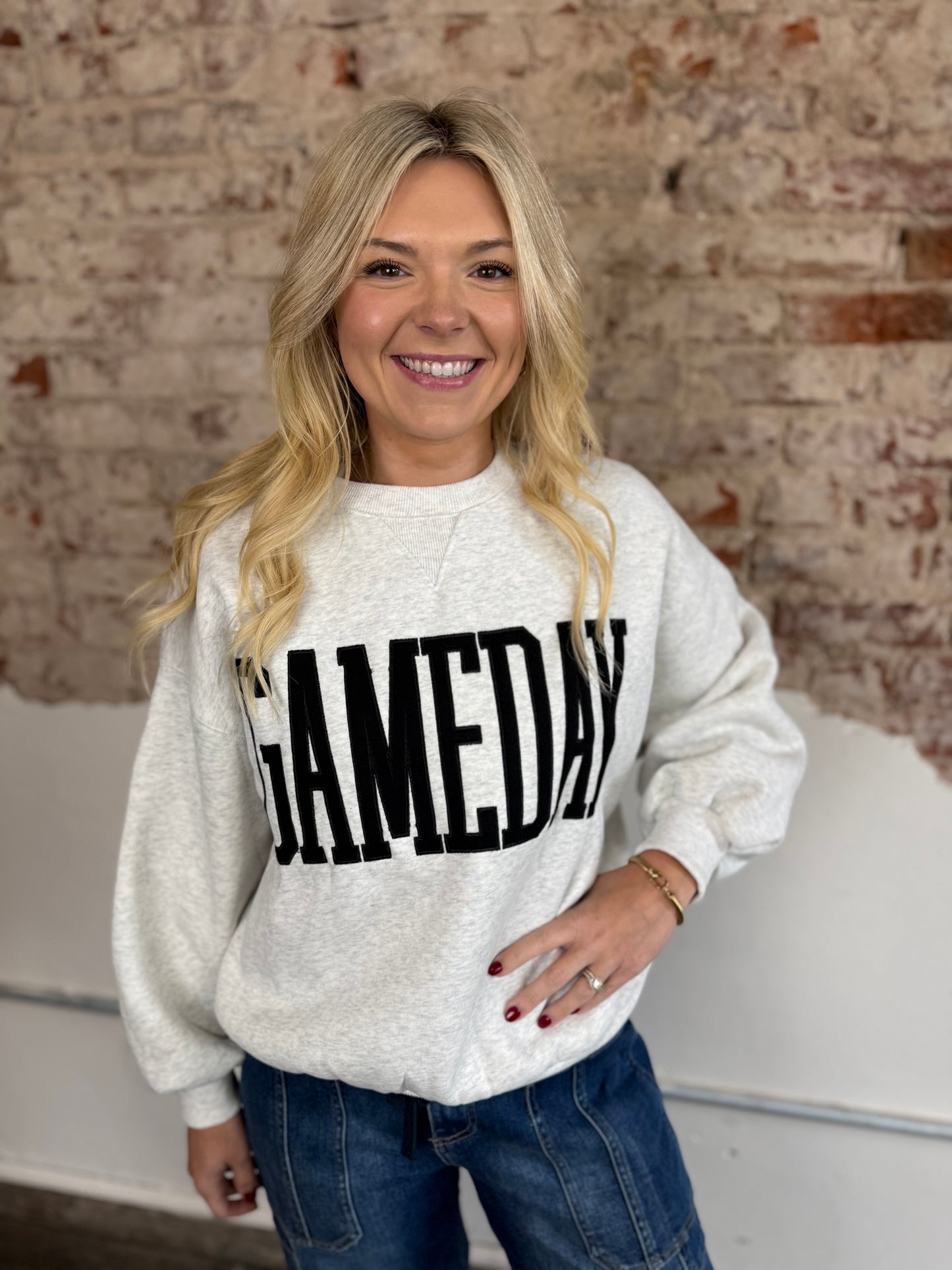 GREY GAMEDAY SWEATSHIRT