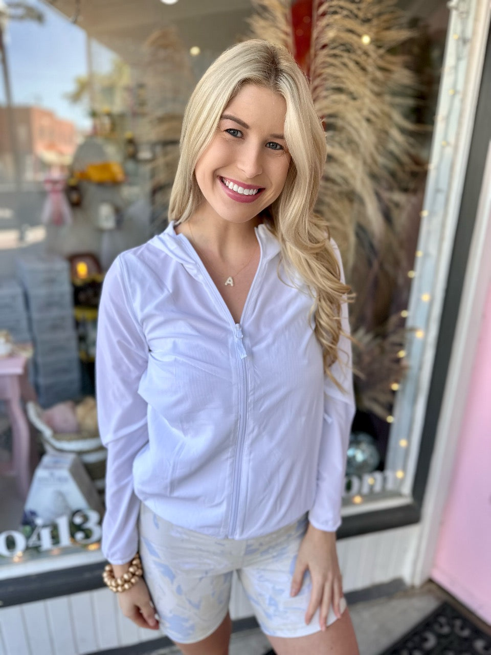 WHITE LIGHTWEIGHT JACKET