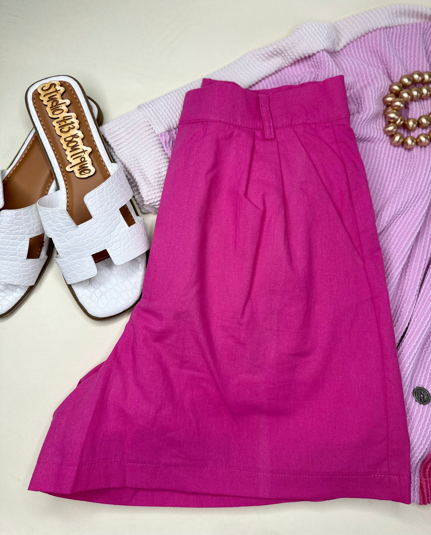 PINK PLEATED SHORTS W/POCKETS